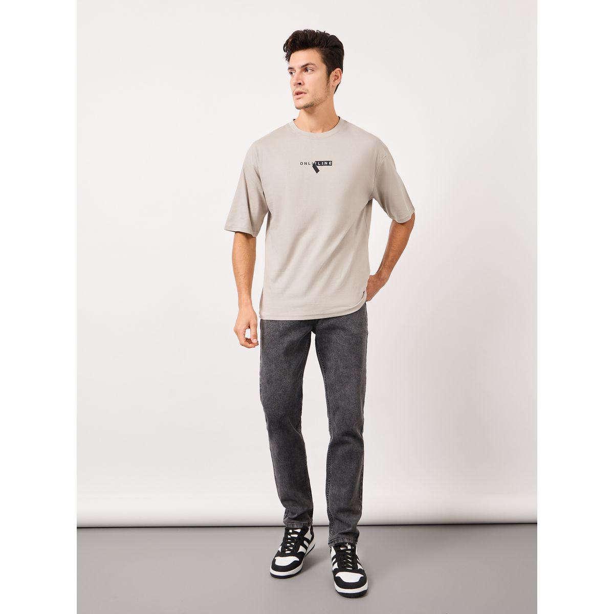 تيشيرت واسع مطبع بتفاصيل ناعمة-men-clothing-tshirtsandpolos-tshirts-image-2