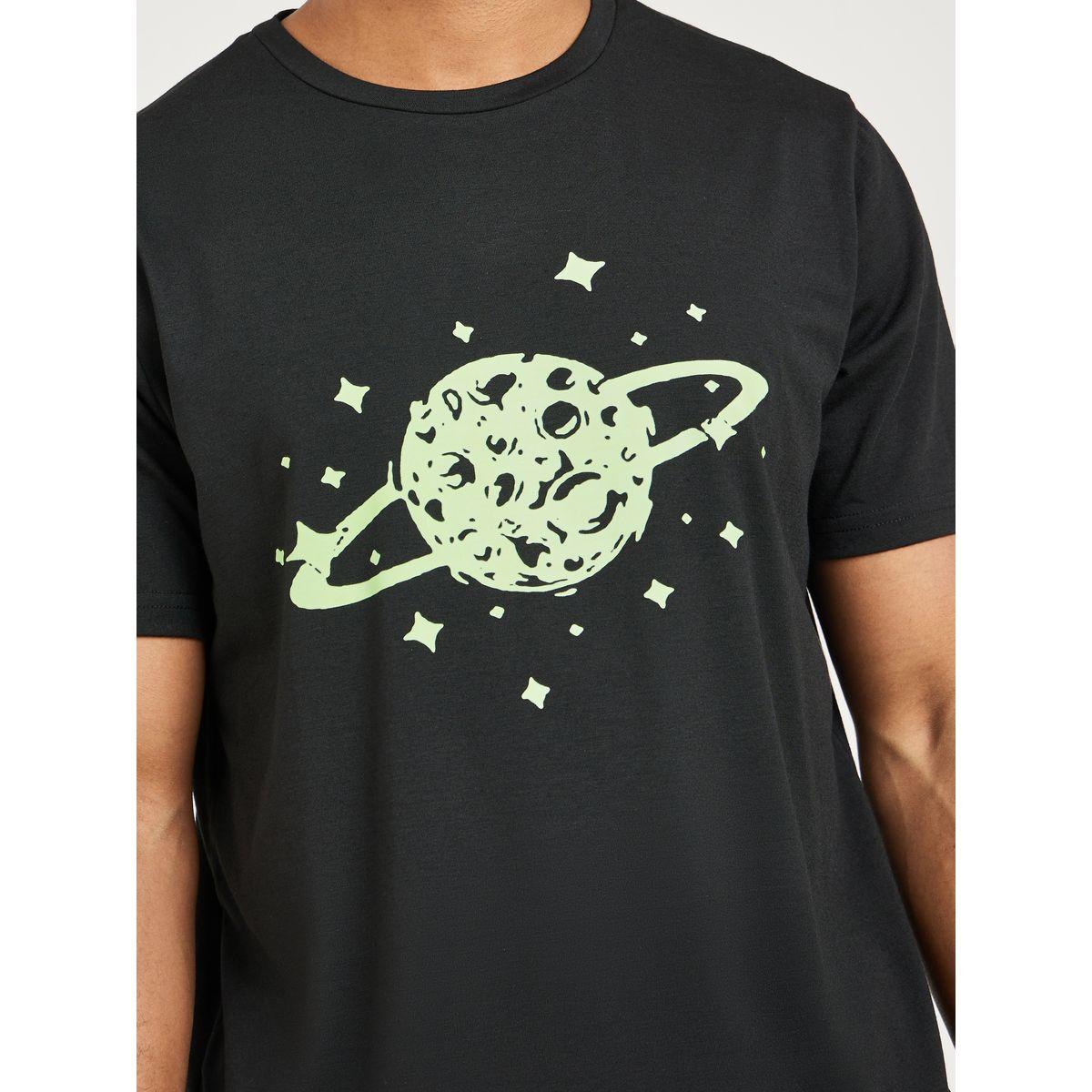 Styli Unwind Planet Graphic Print T-Shirt & AOP Shorts Set-men-clothing-nightwear-sets-image-3