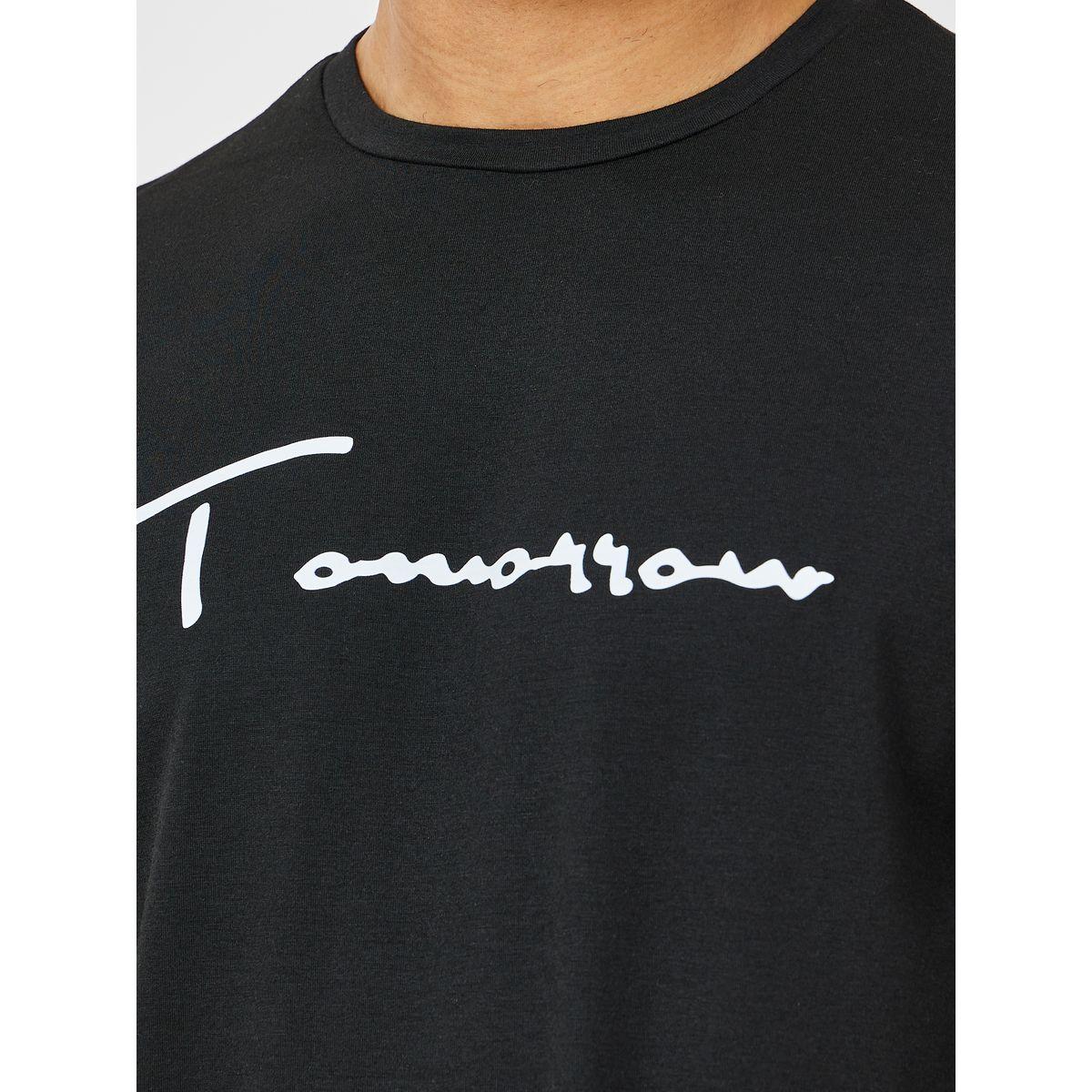 Styli Unwind Slogan Print T-Shirt & Solid Pyjama Set-men-clothing-nightwear-sets-image-3