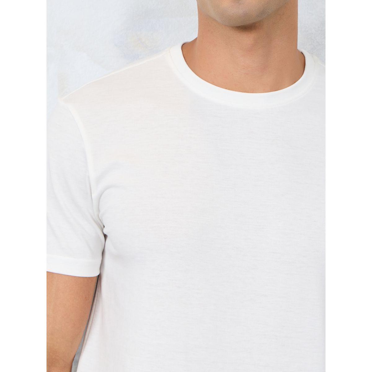 Styli Solid Regular Fit Cotton Rich T-Shirt-men-clothing-tshirtsandpolos-tshirts-image-3