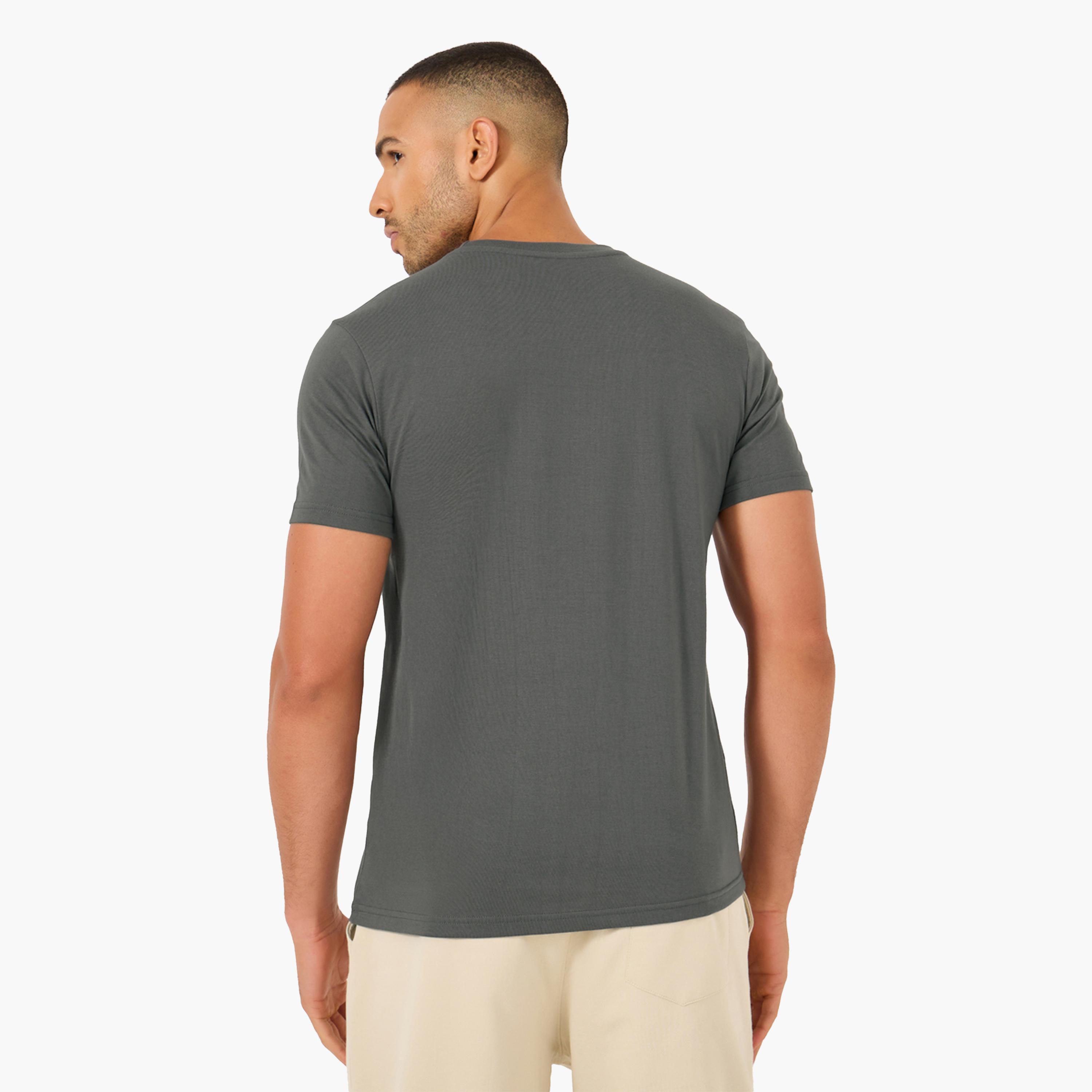 Styli Solid Regular Fit Cotton Rich T-Shirt-men-clothing-tshirtsandpolos-tshirts-image-4