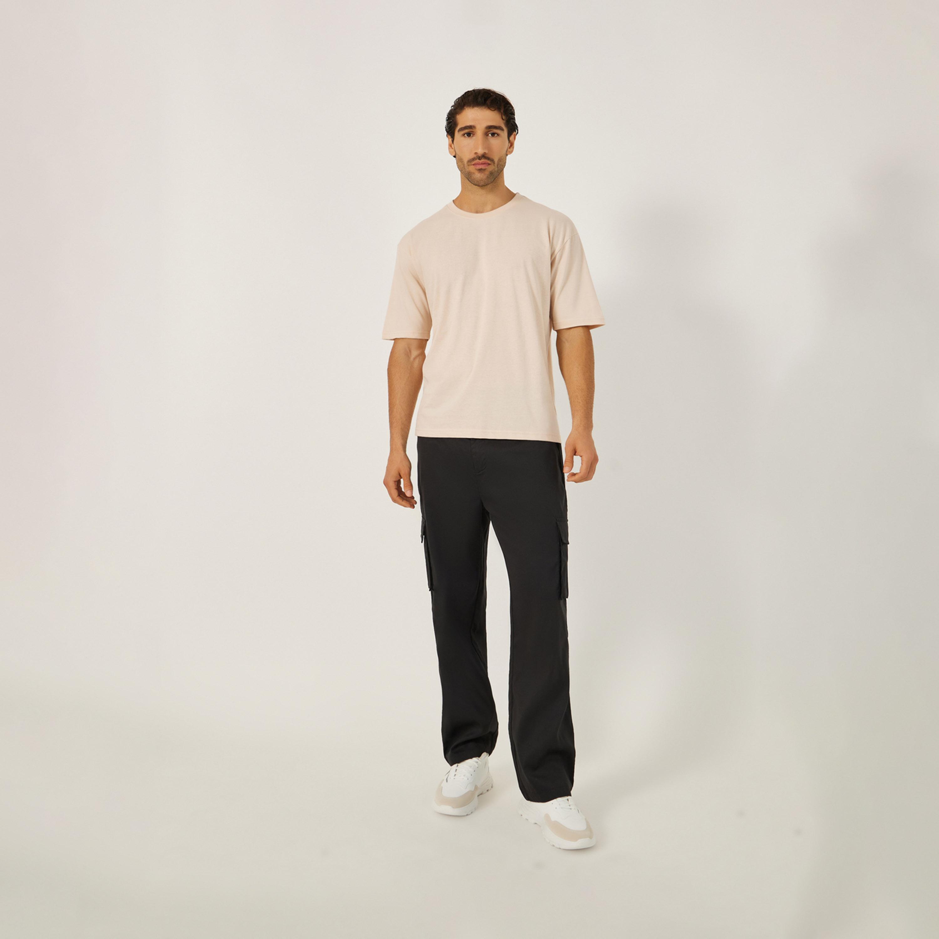 ستايلي - تي شيرت بقصّة عادية ورقبة دائرية وطبعة جرافيكية-men-clothing-tshirtsandpolos-tshirts-image-3