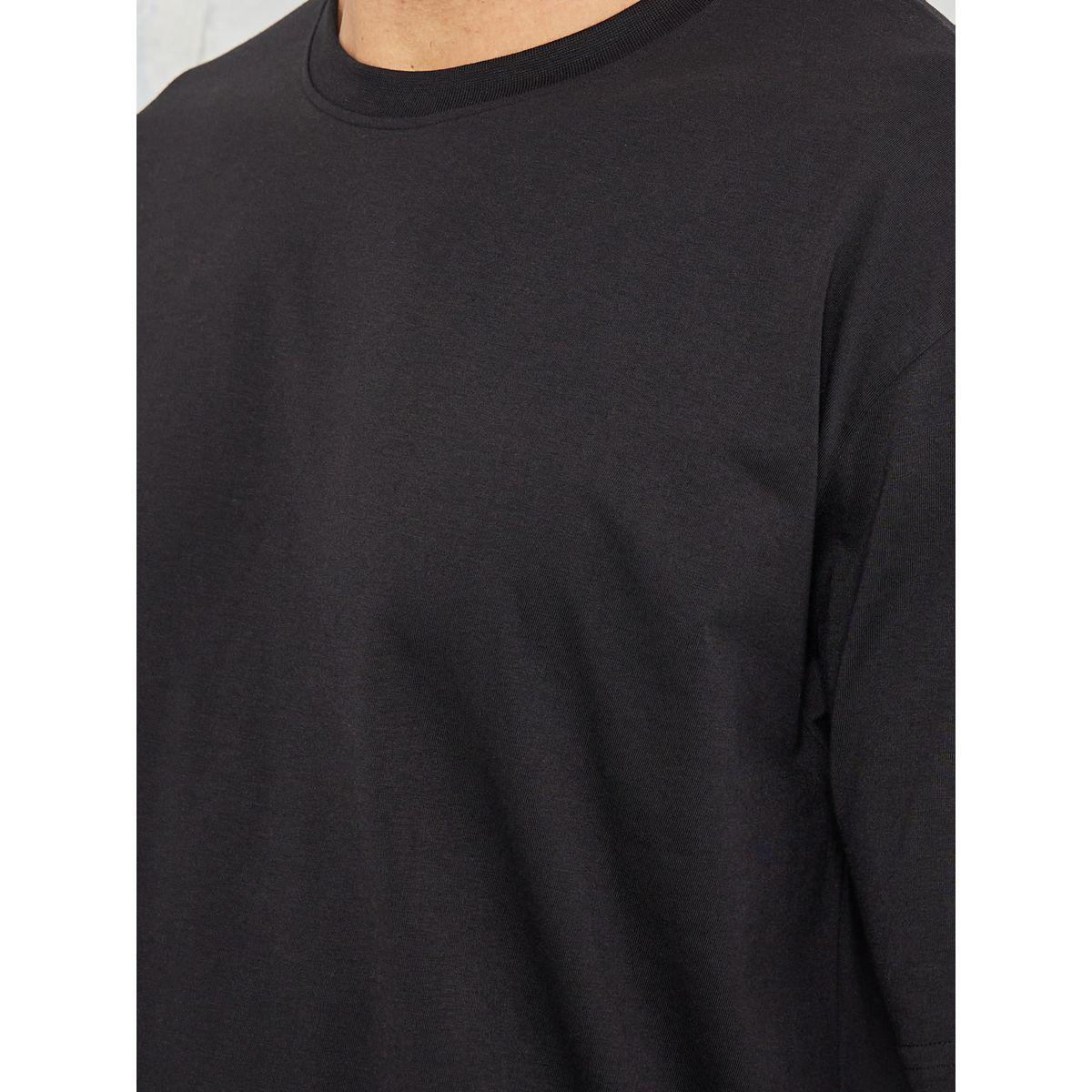 Styli Solid Crew Neck Oversized T-Shirt-men-clothing-tshirtsandpolos-tshirts-image-3