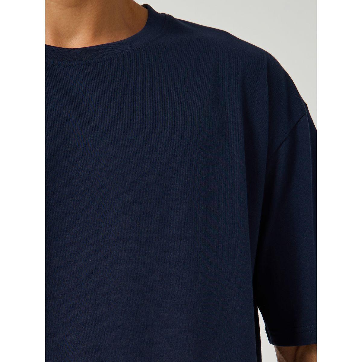 Styli Cotton Rich Oversized T-Shirt with Crew Neck-men-clothing-tshirtsandpolos-tshirts-image-3