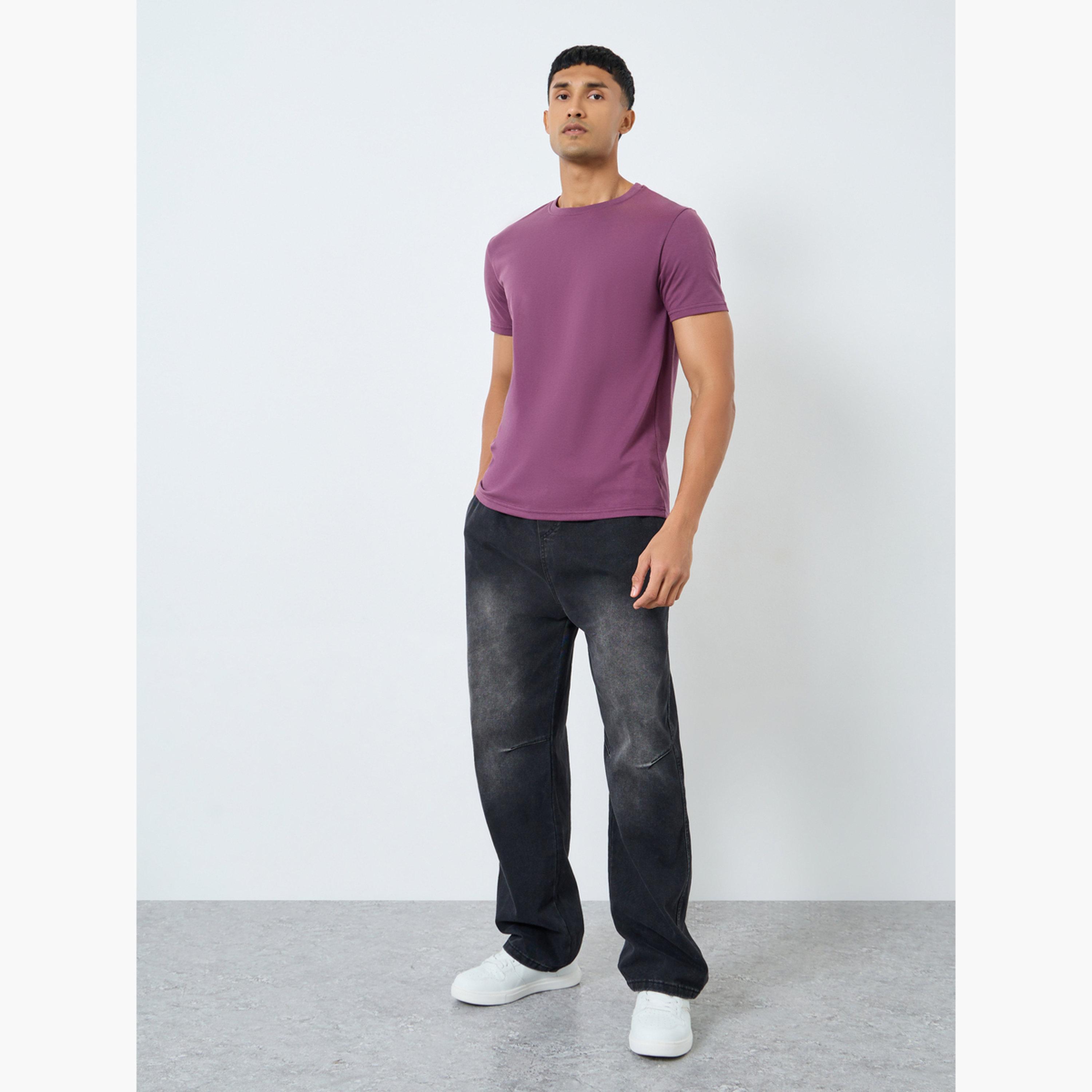 Styli Men Solid Regular Fit Cotton Rich T-Shirt-men-clothing-tshirtsandpolos-tshirts-image-2