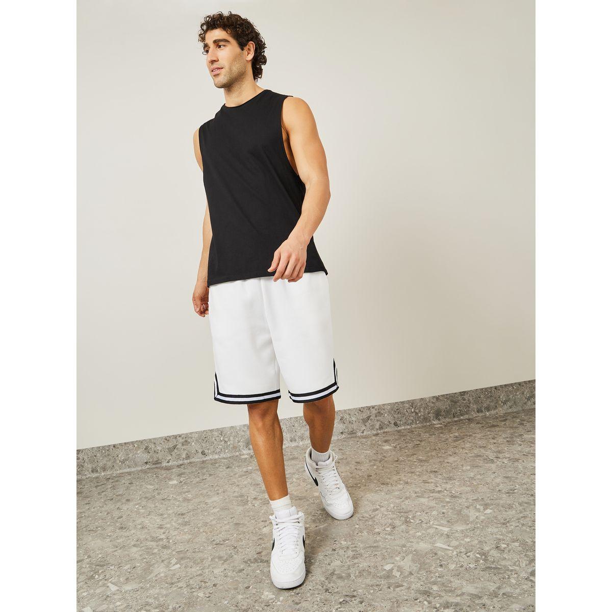 شورت واسع بحواف مخططة-men-clothing-bottoms-shorts-image-2