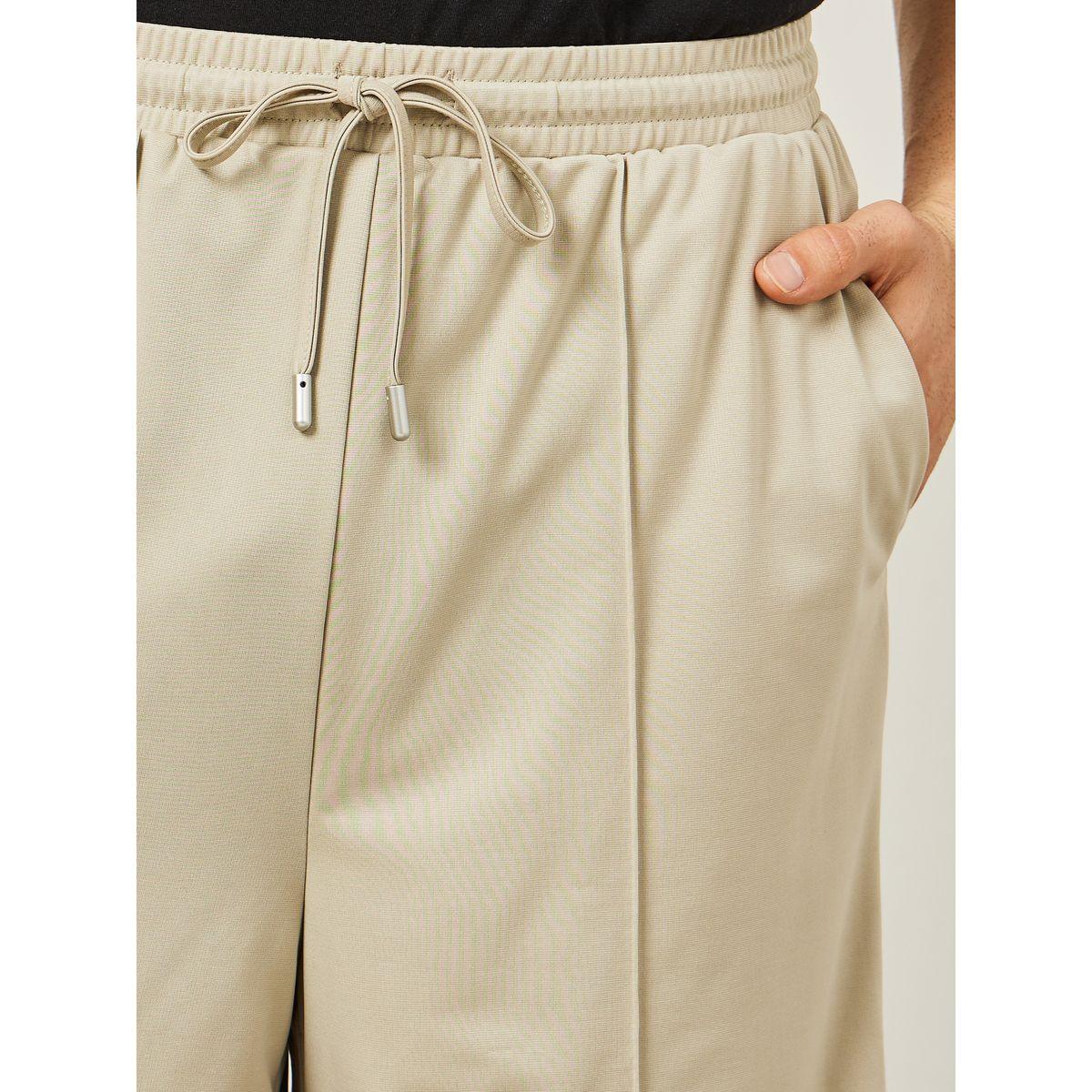 شورت محبوك بقصة مريحة-men-clothing-bottoms-shorts-image-3