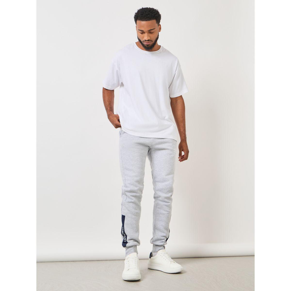 Umbro Logo Print Knit Jogger with Pockets-men-clothing-bottoms-joggers-image-2