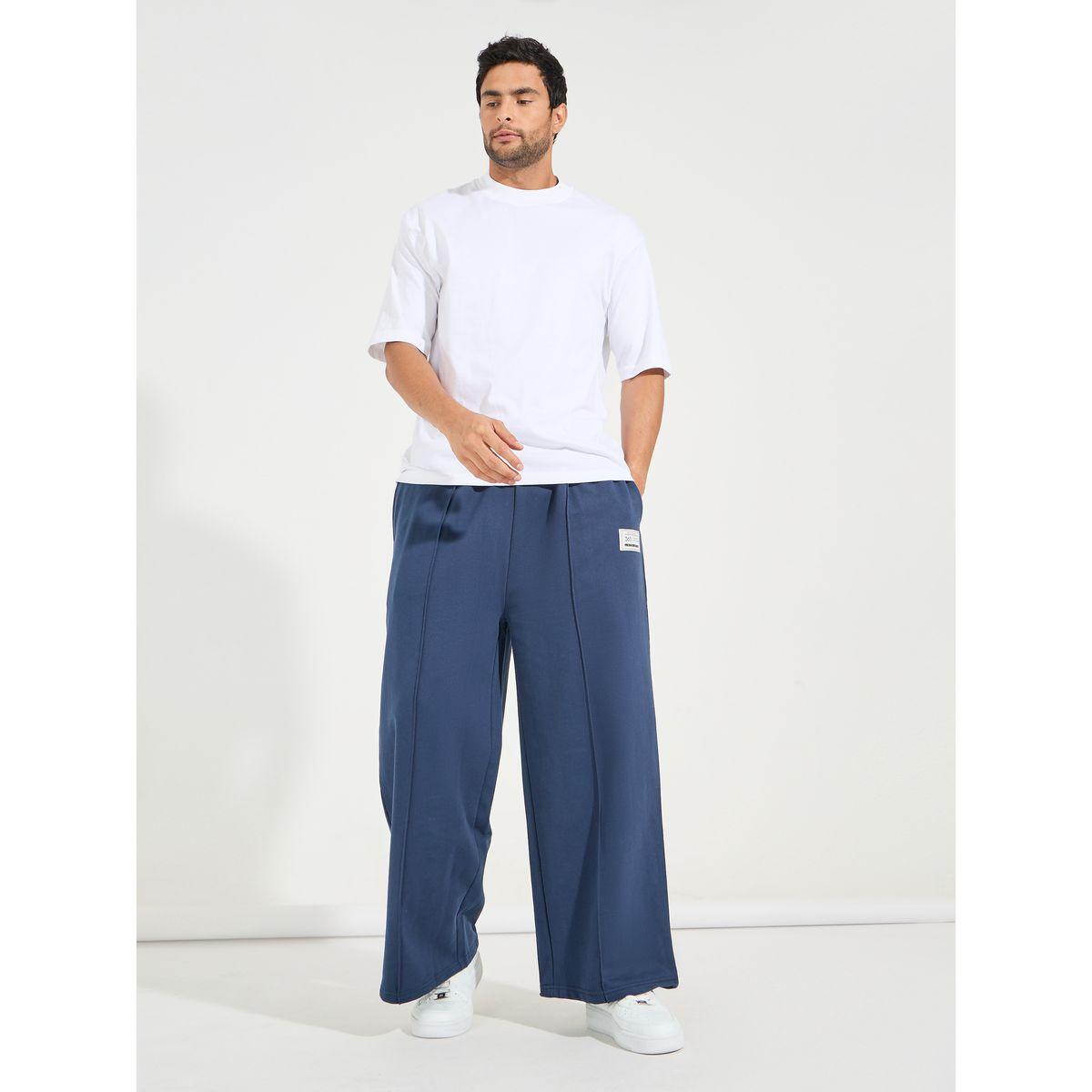 جوغر فليس بارجل واسعة مع شارة-men-clothing-bottoms-joggers-image-2