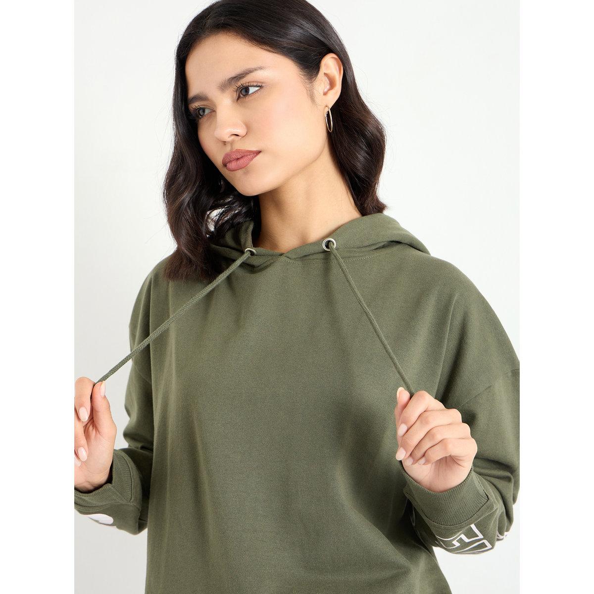 سويت شيرت فضفاض بتفاصيل أكتاف مُنخفضة-women-winterwear-hoodiesandsweatshirts-hoodies-image-4