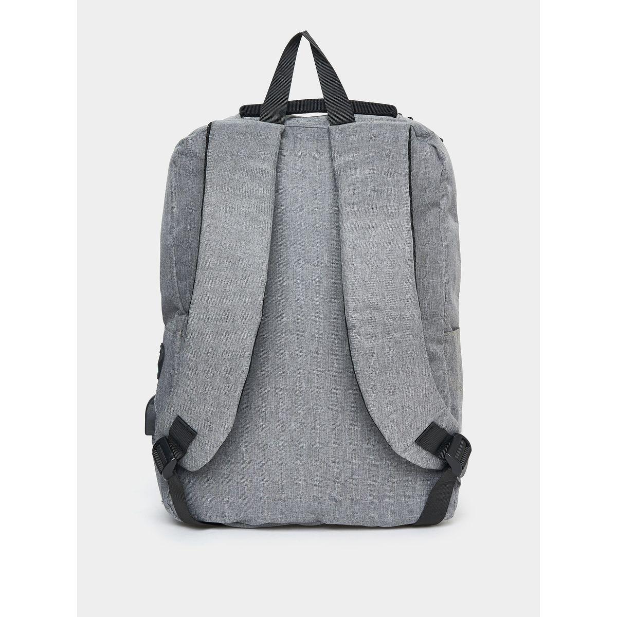 شنطة ظهر سادة بجيب امامي-men-bags-image-3
