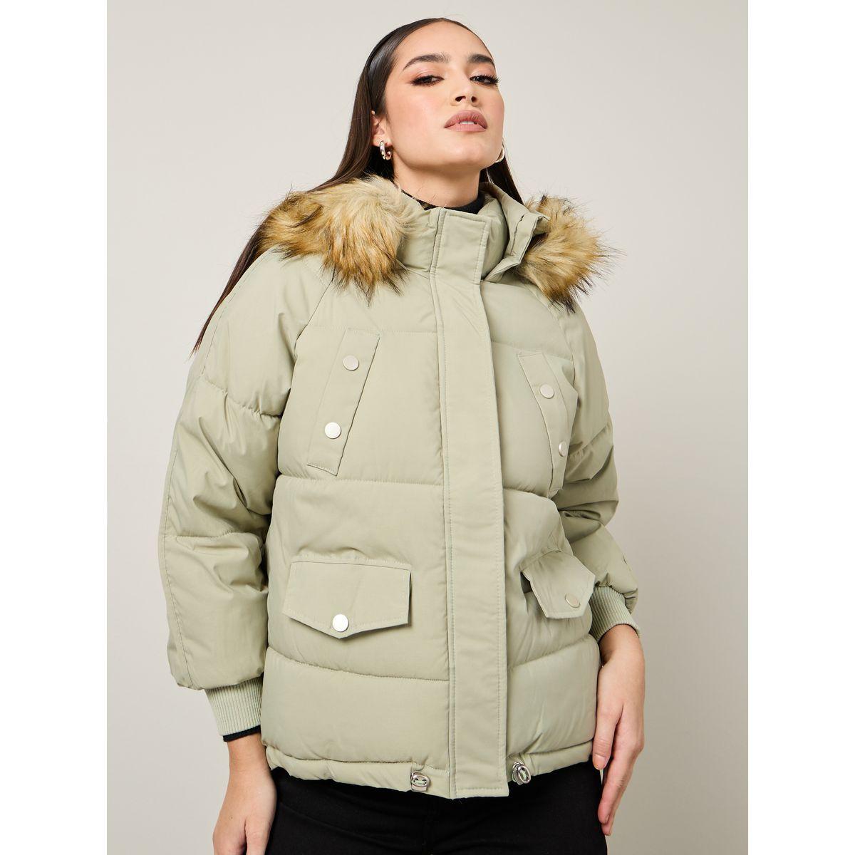 جاكيت واسع مزين بفرو صناعي-women-winterwear-coatsandjackets-jackets-image-1