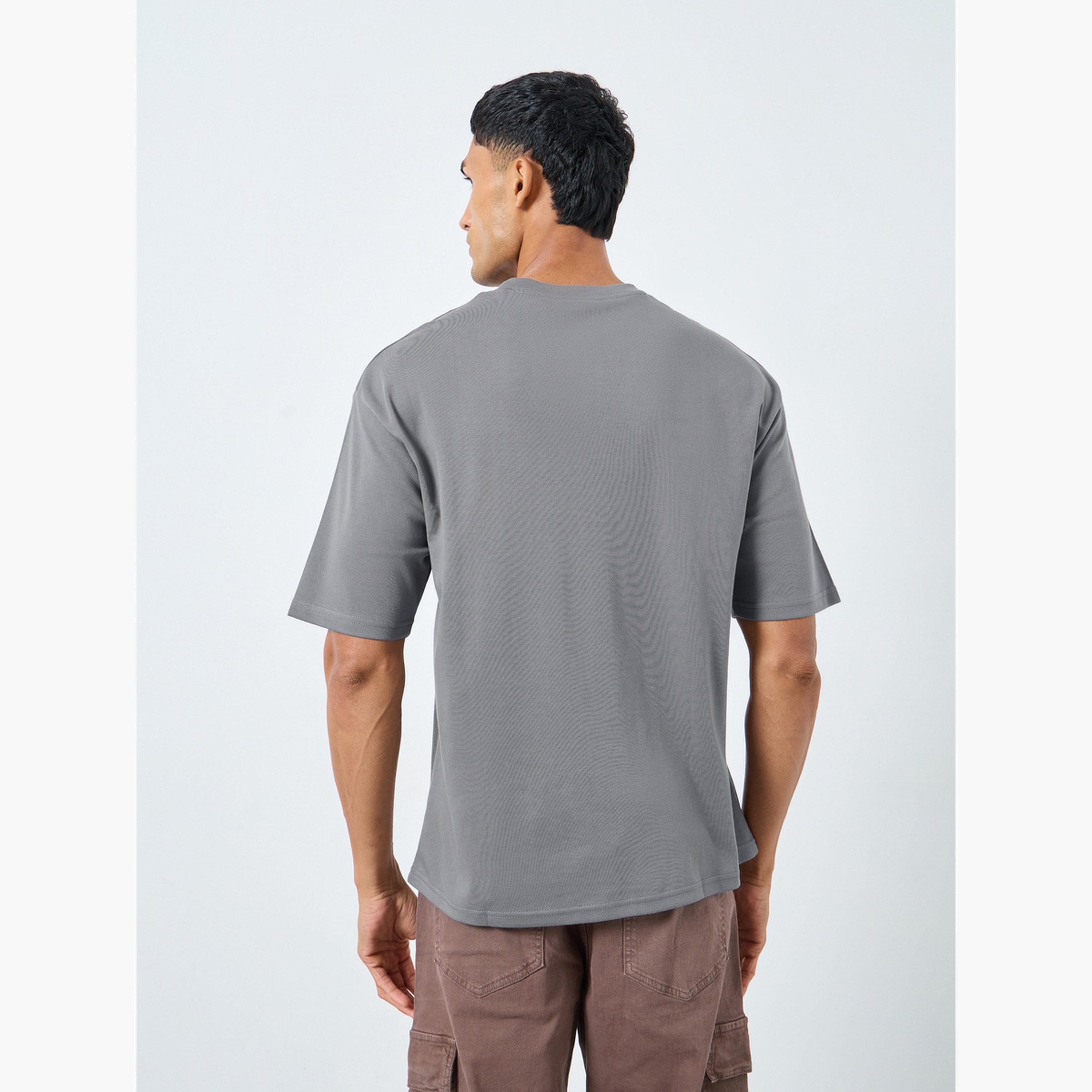 Styli Men Monochrome Oversized Interlock T-Shirt-men-clothing-tshirtsandpolos-tshirts-image-4