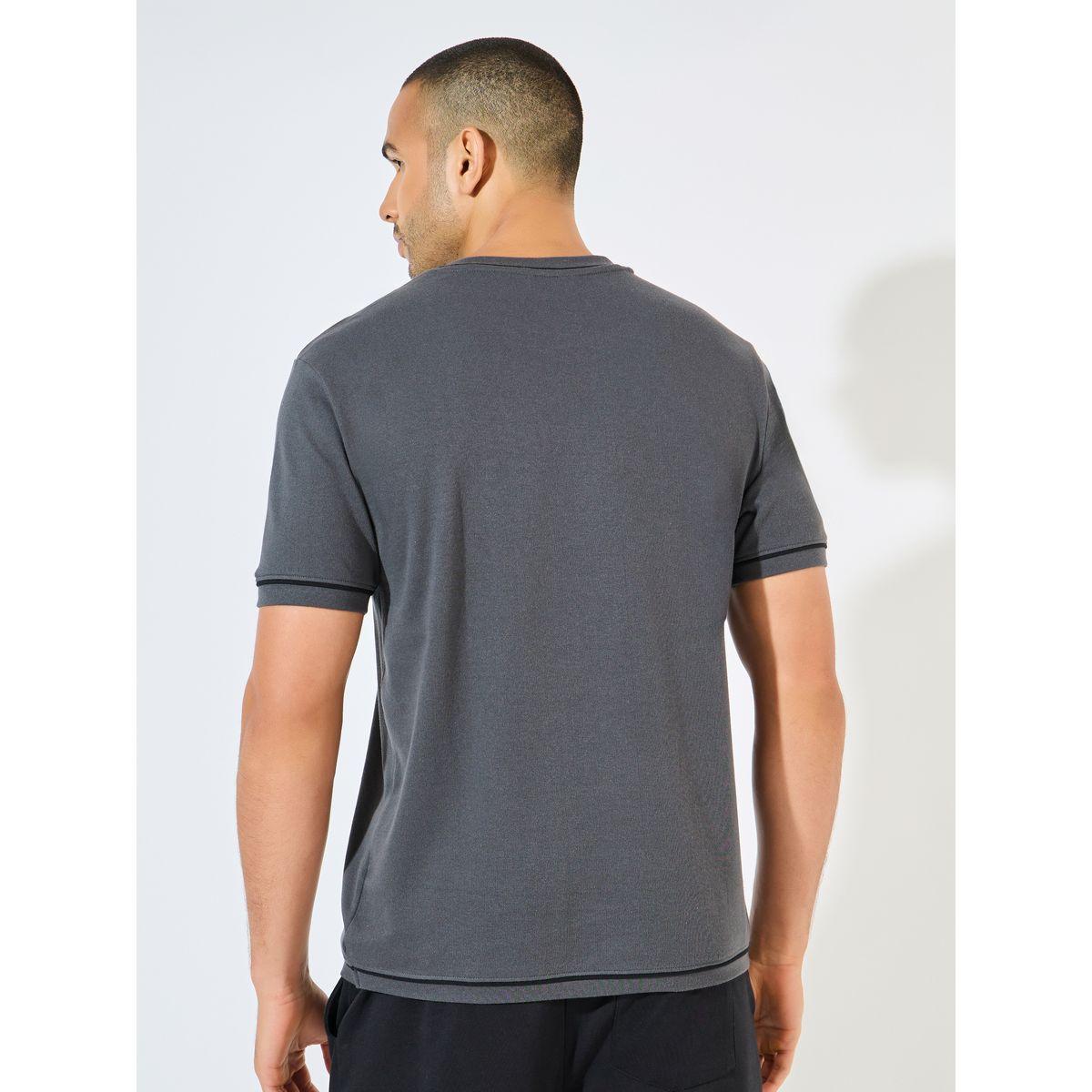 Styli Regular Fit Piping Detail Interlock T-Shirt-men-clothing-tshirtsandpolos-tshirts-image-4