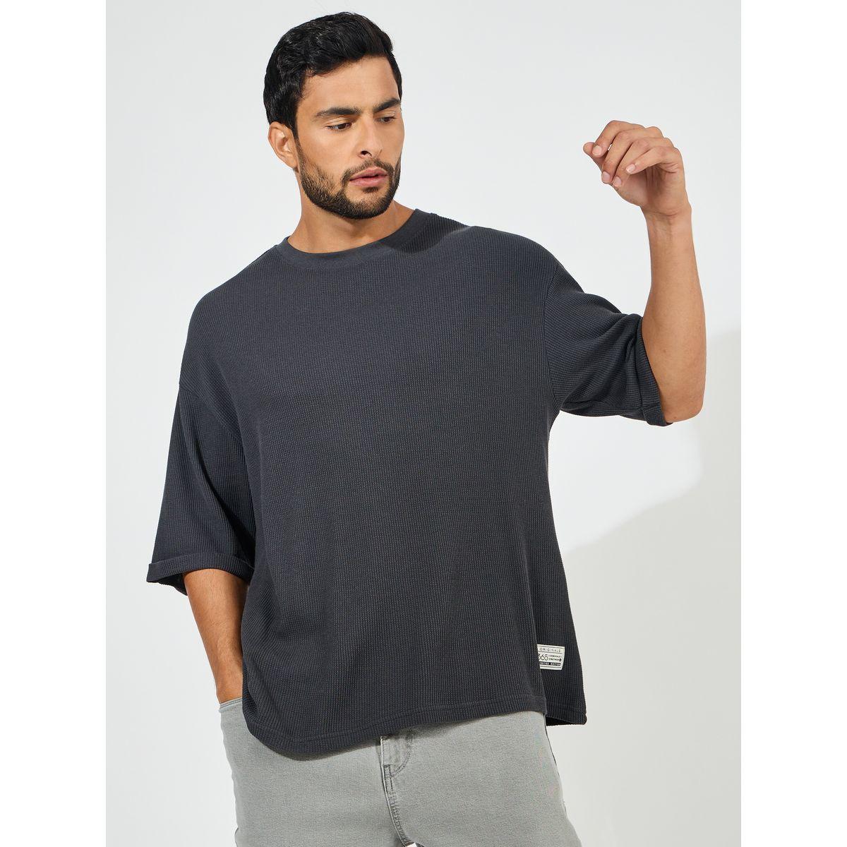 تيشيرت فضفاض محبوك بنمط وافل مع اكمام بطية-men-clothing-tshirtsandpolos-tshirts-image-1