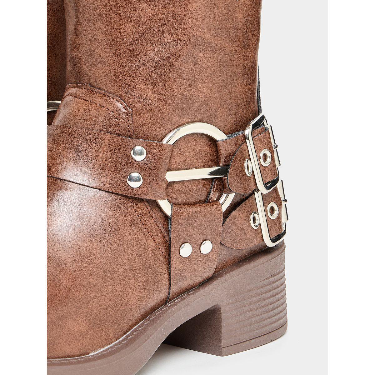 حذاء بوت مزين بإبزيم غلق-women-shoes-boots-image-2