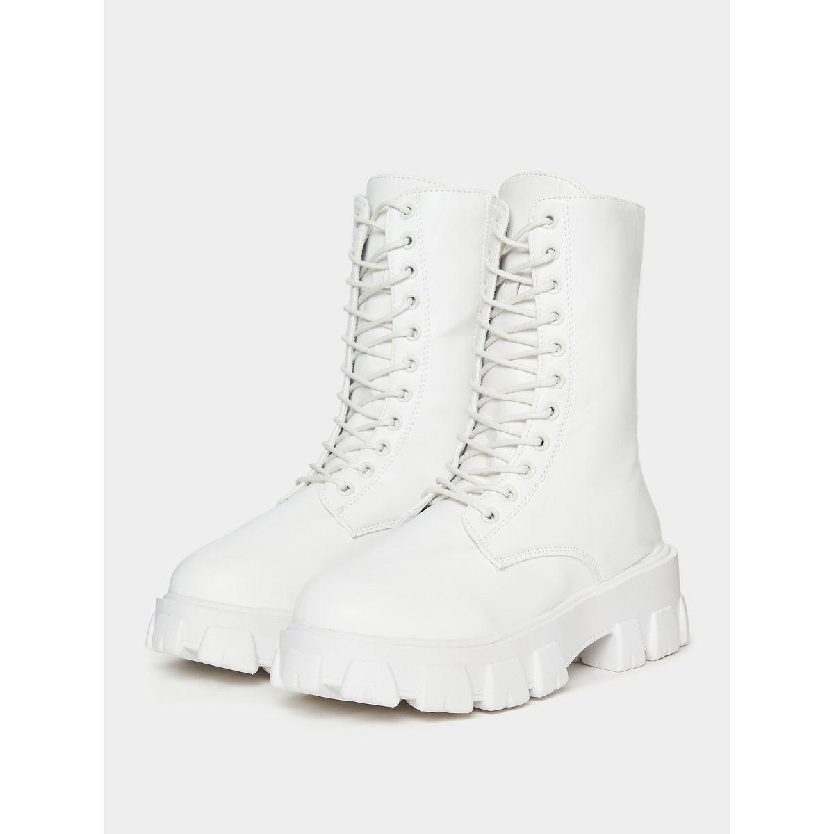 حذاء بوت بأربطة وسحاب غلق-women-shoes-boots-image-3