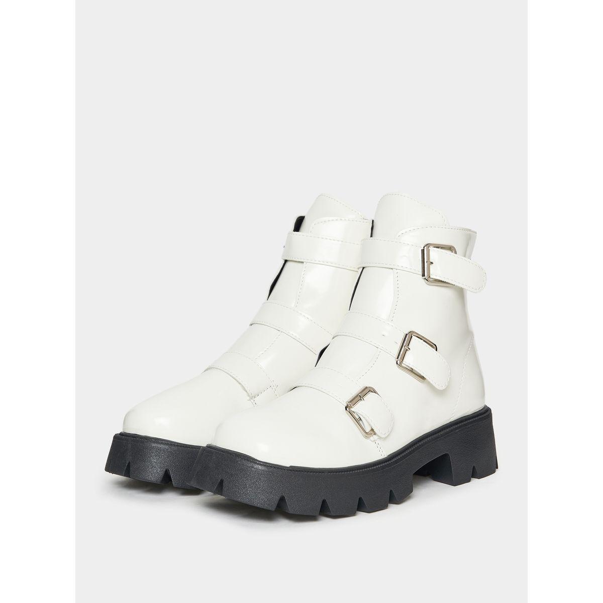 حذاء بوت بأربطة وسحاب غلق-women-shoes-boots-image-5