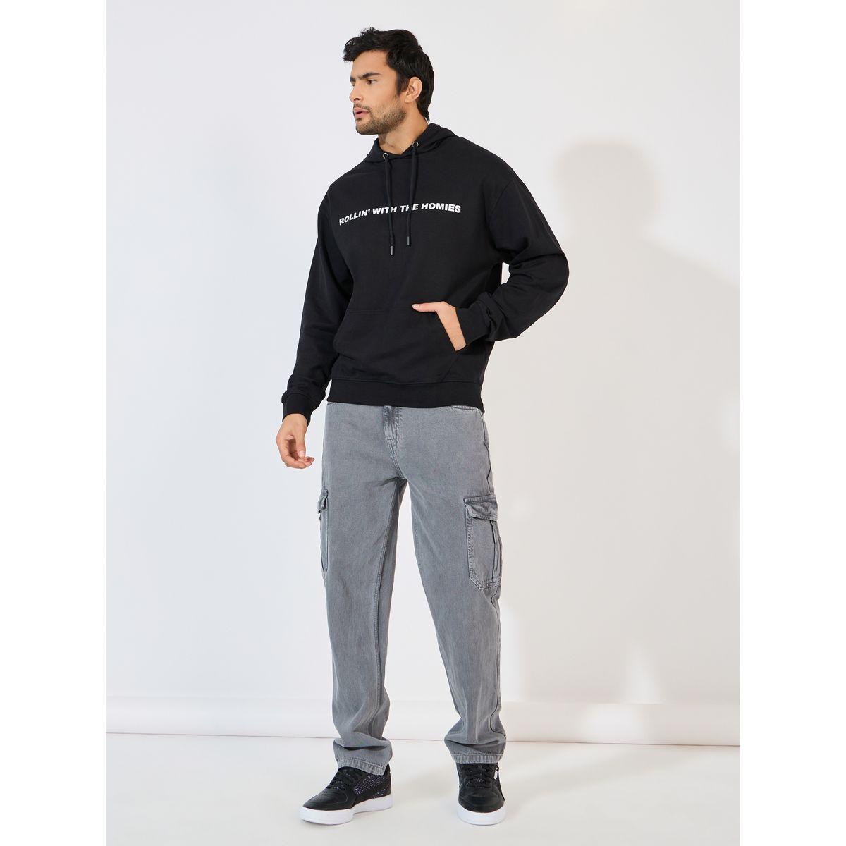 هودي مطبع بكتابة وقصة مريحة-men-winterwear-hoodiesandsweatshirts-image-2