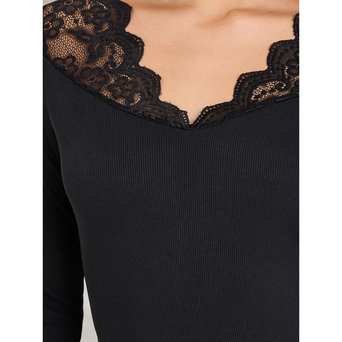 Styli Lace Insert V Neck Fitted Knit Top-women-clothing-shirtsandblouses-blouses-image-6