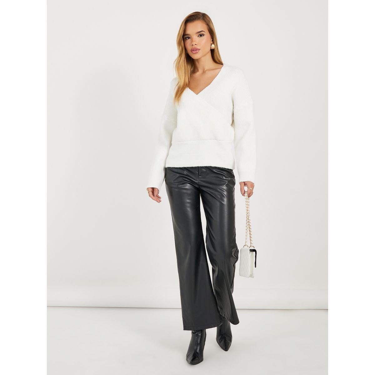 بلوزة بتفاصيل محبوكة ونمط لف-women-clothing-shirtsandblouses-blouses-image-2