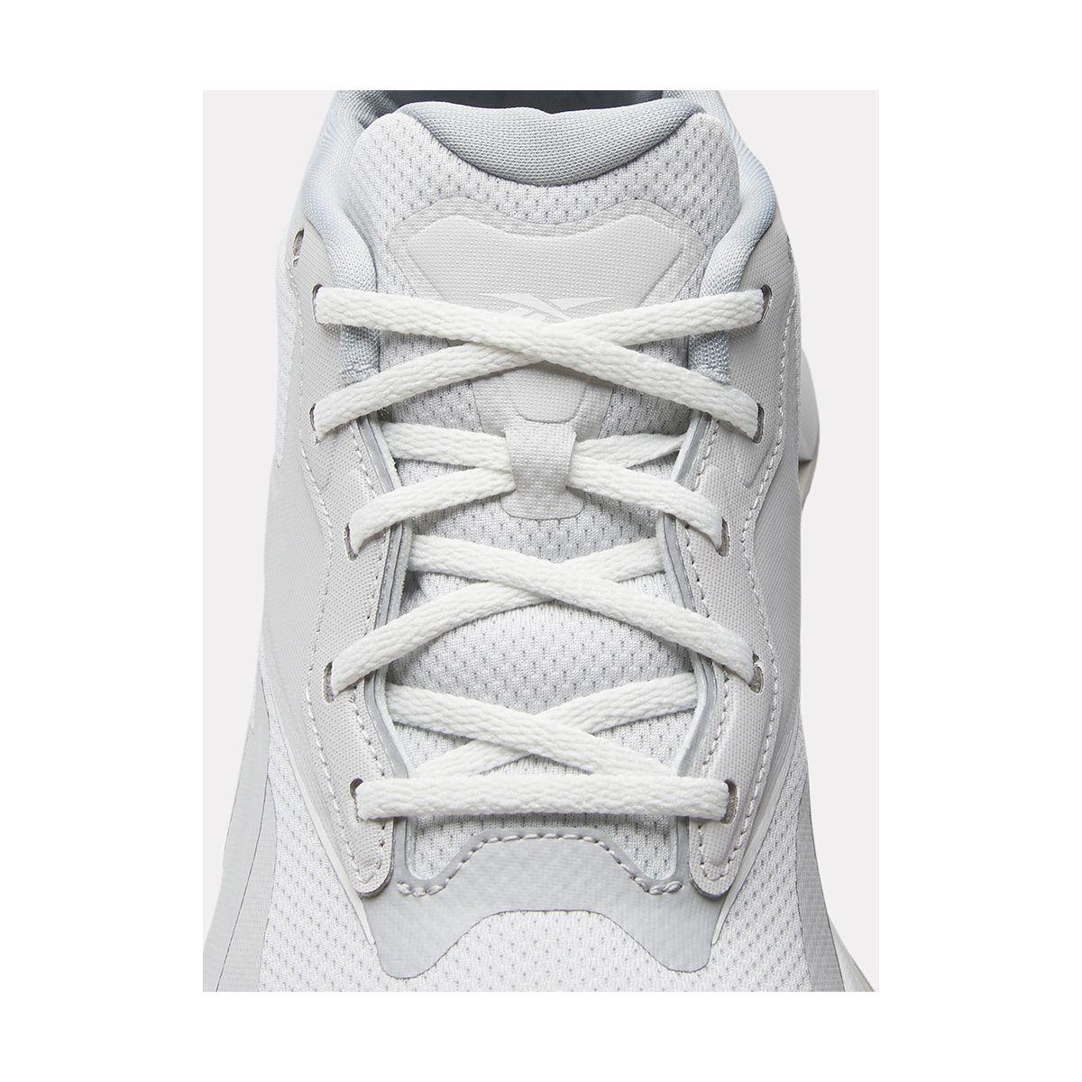 حذاء زج ديناميكا 4-sports-women-shoes-image-1