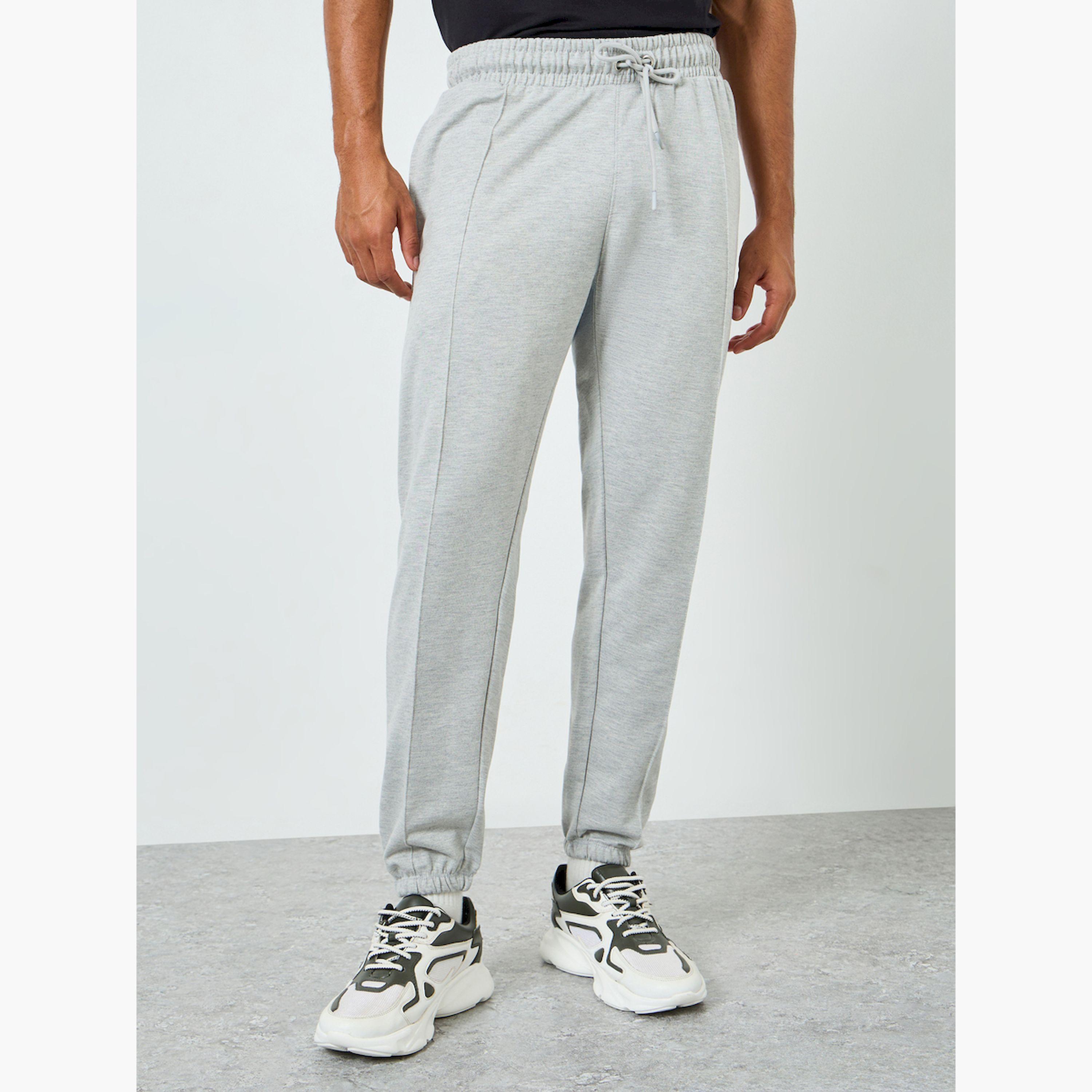 بنطال جوغر سادة مع تفاصيل محزوزة-men-clothing-bottoms-joggers-image-1