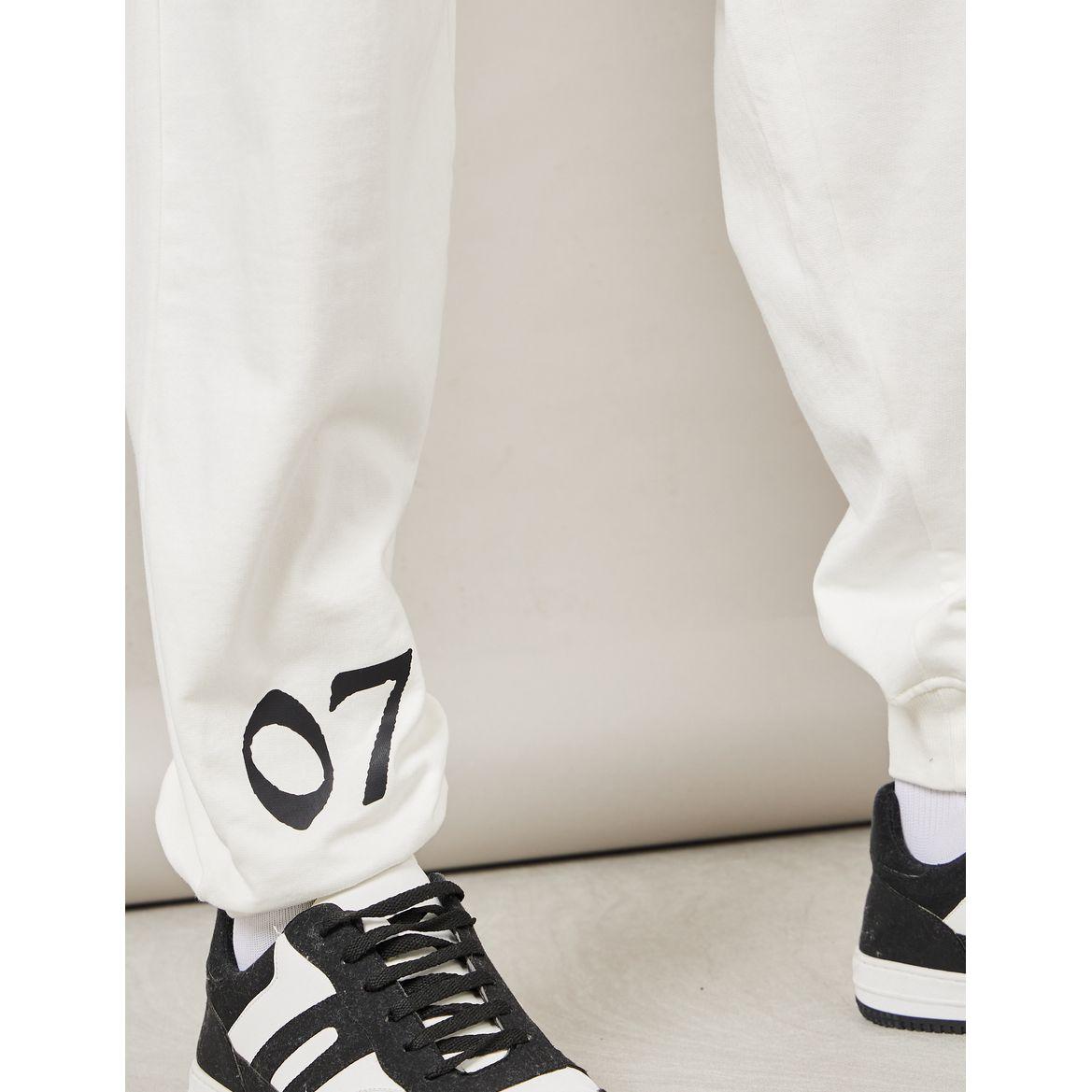 جوغر فليس بقصة واسعة-men-clothing-bottoms-joggers-image-4