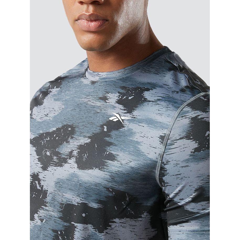 Reebok Tech Camo Training T-Shirt-men-clothing-sportswearandactivewear-tshirtsandpolos-image-2