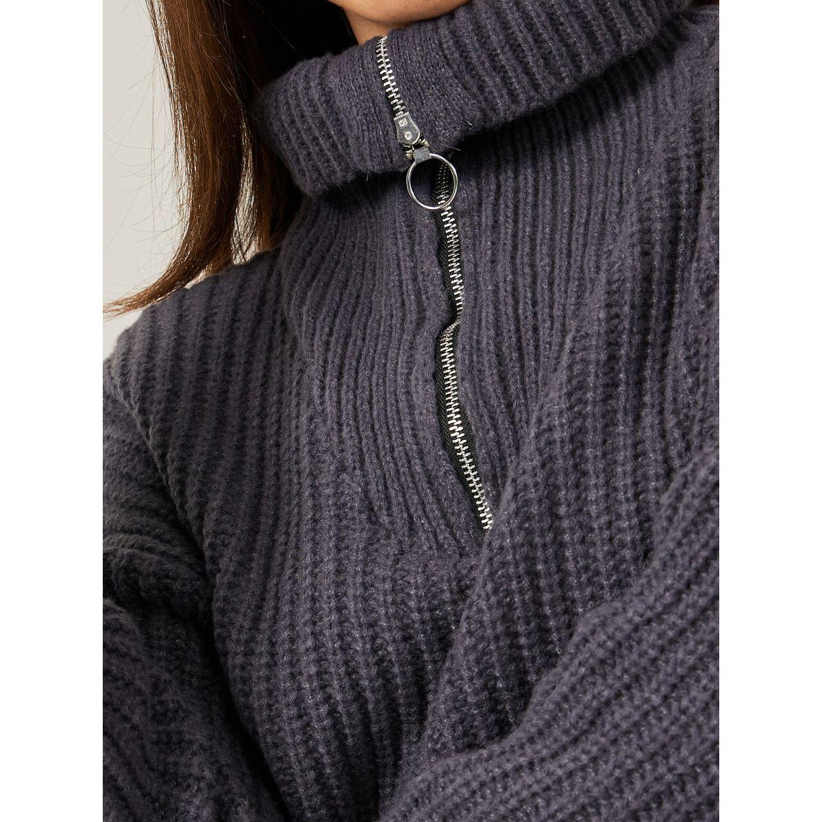Styli Oversized Turtle Neck Chunky Knit Half Zip Sweater-women-clothing-cardigansandjumpers-jumpers-image-4