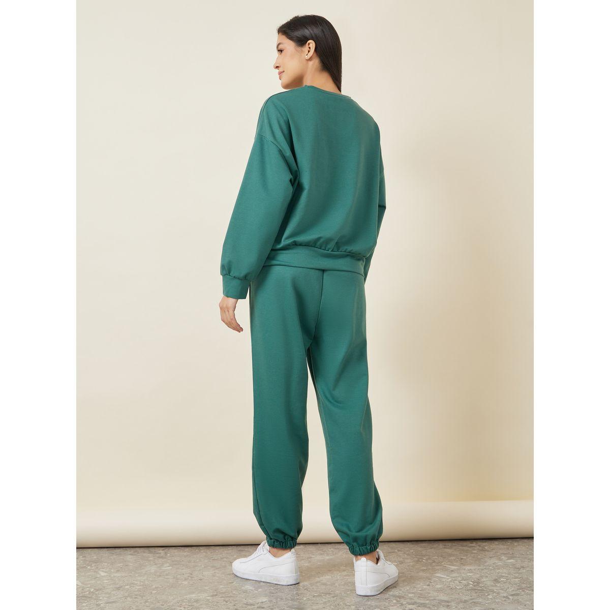 Styli Unwind Shining Slogan Sweatshirt & Jogger Lounge Set-women-clothing-coordsets-image-4