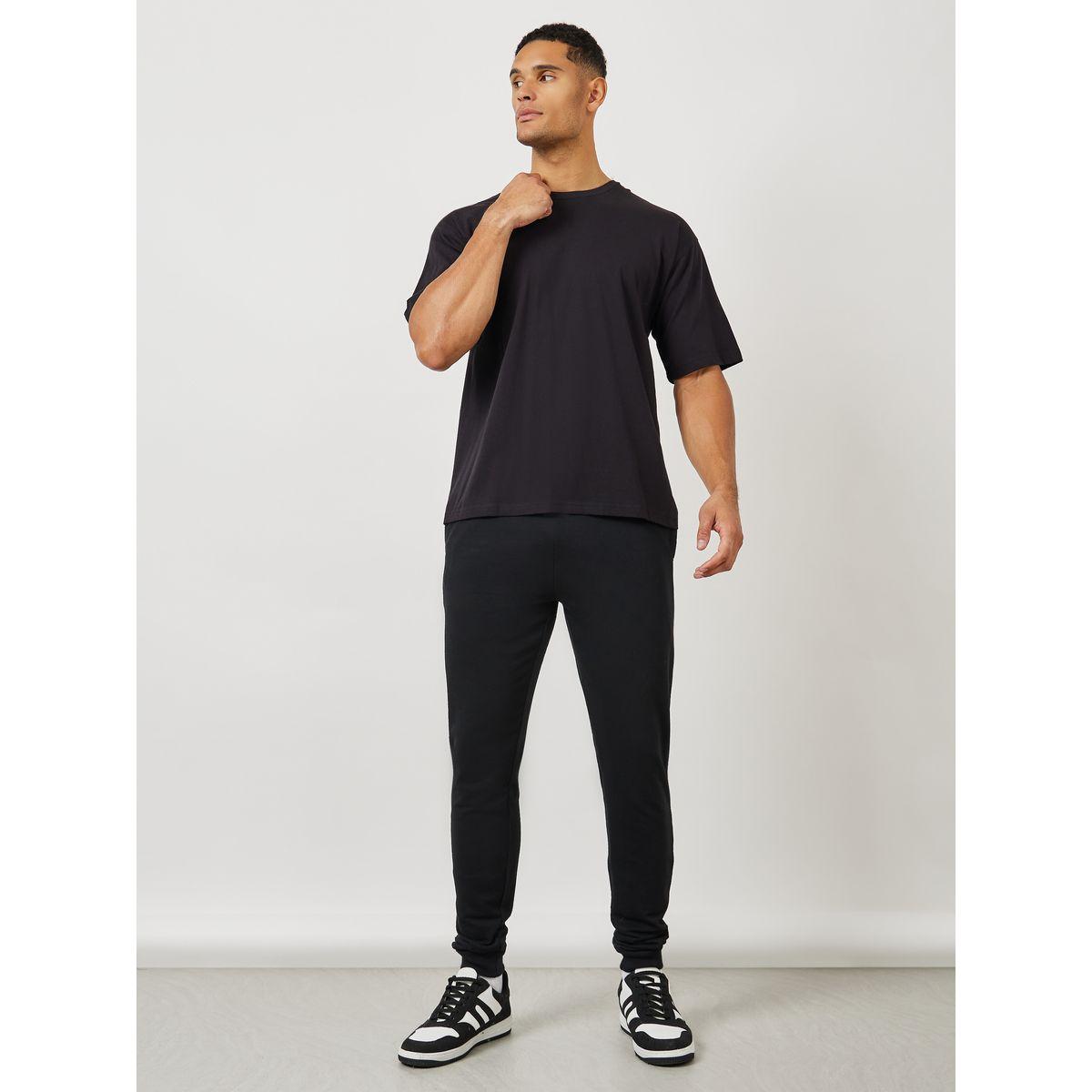 جوغر بقصة سليم فت مع جيوب-men-clothing-bottoms-joggers-image-2