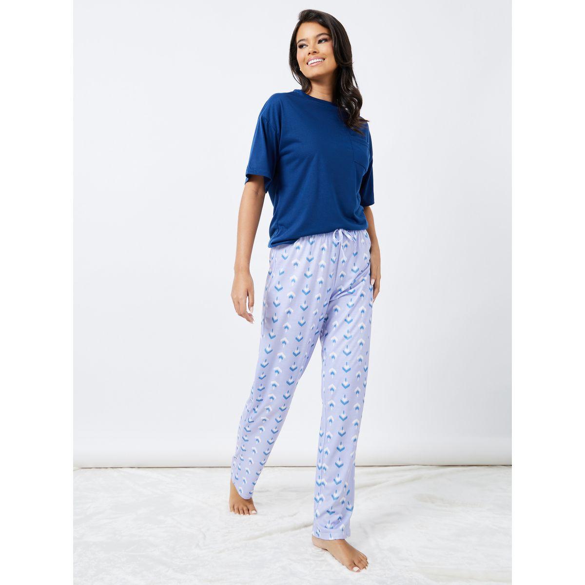 Styli Unwind Drop Shoulder Pocket T-Shirt & Geo Print Pyjama Set-women-clothing-nightwear-pyjamas-longsets-image-2
