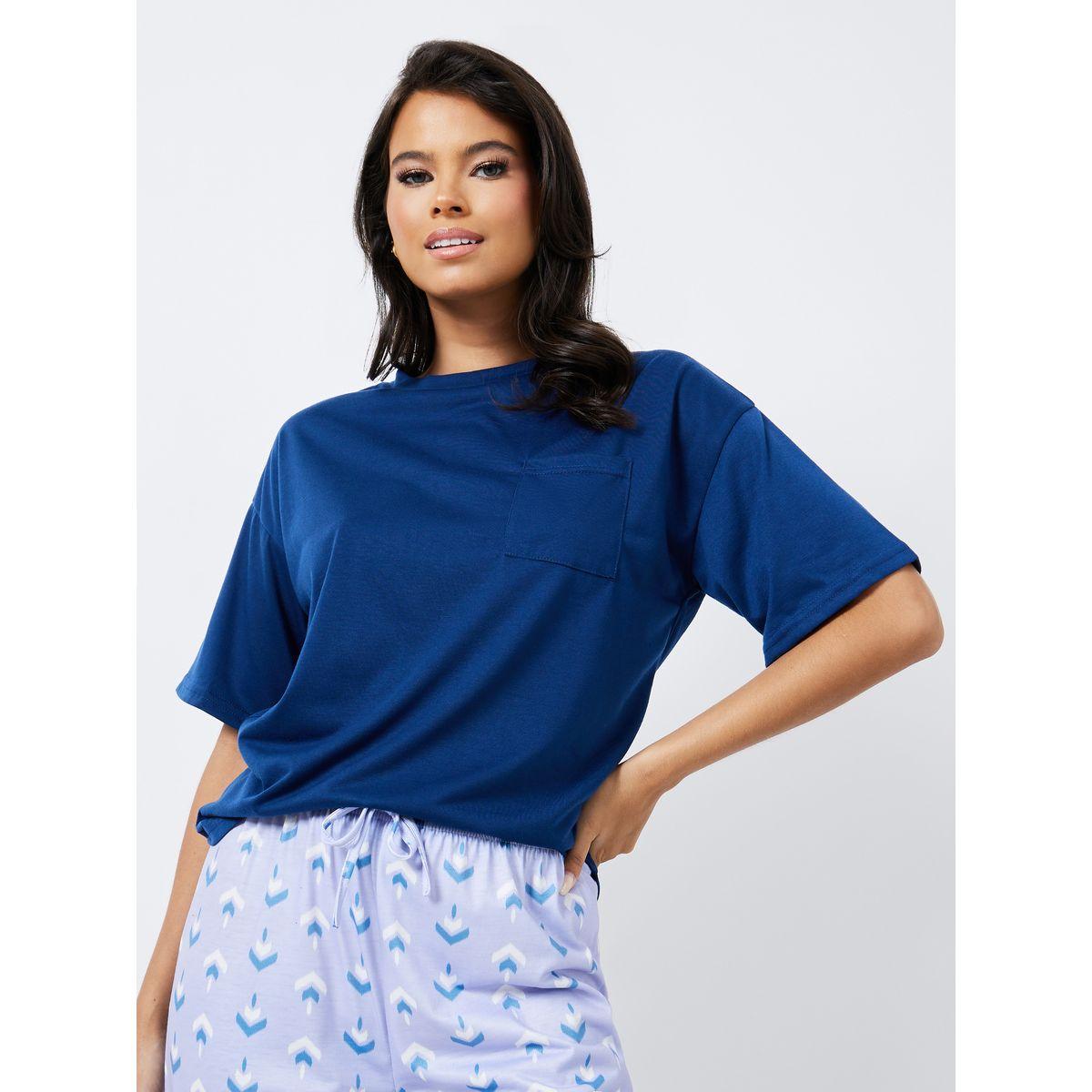 Styli Unwind Drop Shoulder Pocket T-Shirt & Geo Print Pyjama Set-women-clothing-nightwear-pyjamas-longsets-image-3
