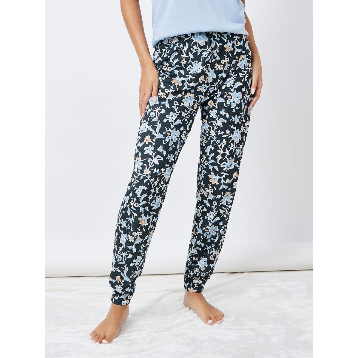 Styli Unwind Slogan Print T-Shirt & AOP Cuffed Pyjama Set-women-clothing-nightwear-pyjamas-longsets-image-7