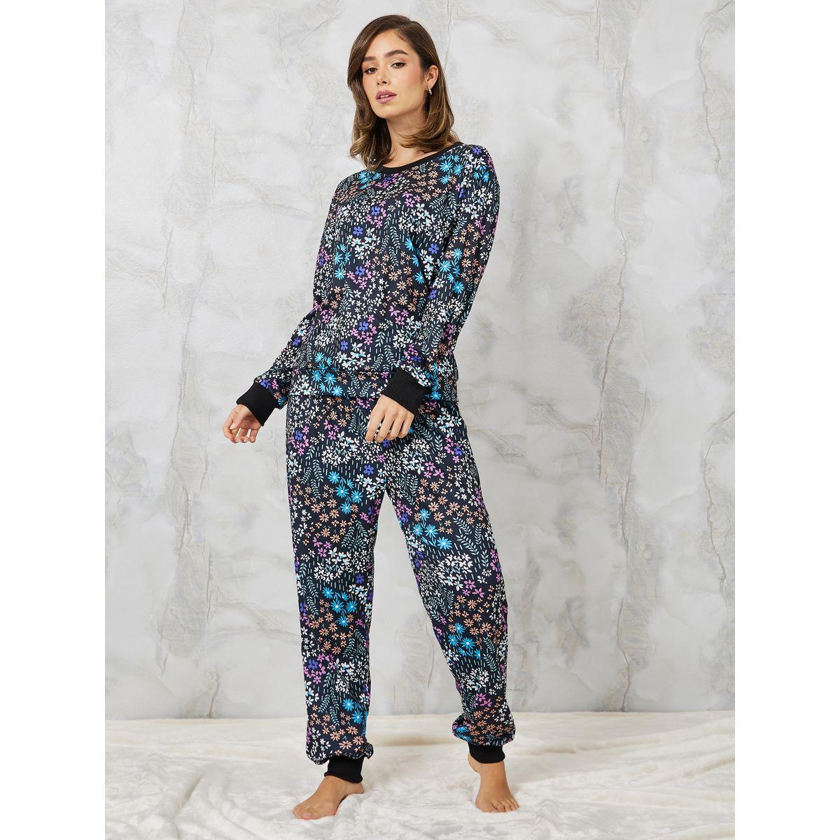 Styli Unwind AOP Floral Rib Cuff Top & Pyjama Set-women-clothing-nightwear-pyjamas-longsets-image-2