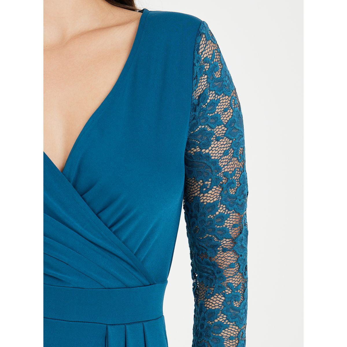 Styli Lace Insert A-Line Maxi Dress with Front Split-women-clothing-dresses-image-4