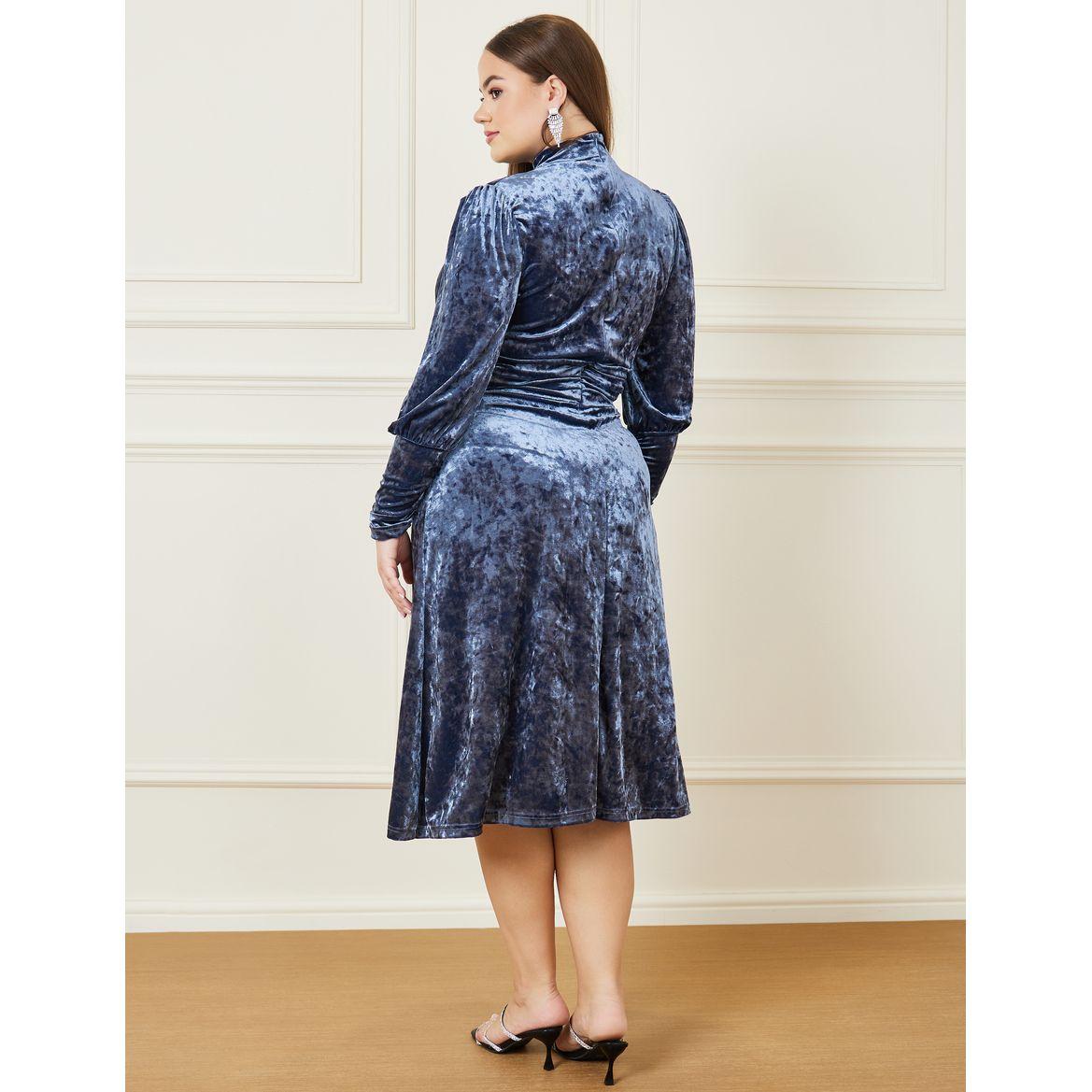 Styli Velvet Textured Long Sleeve Midi Dress-women-clothing-dresses-image-4