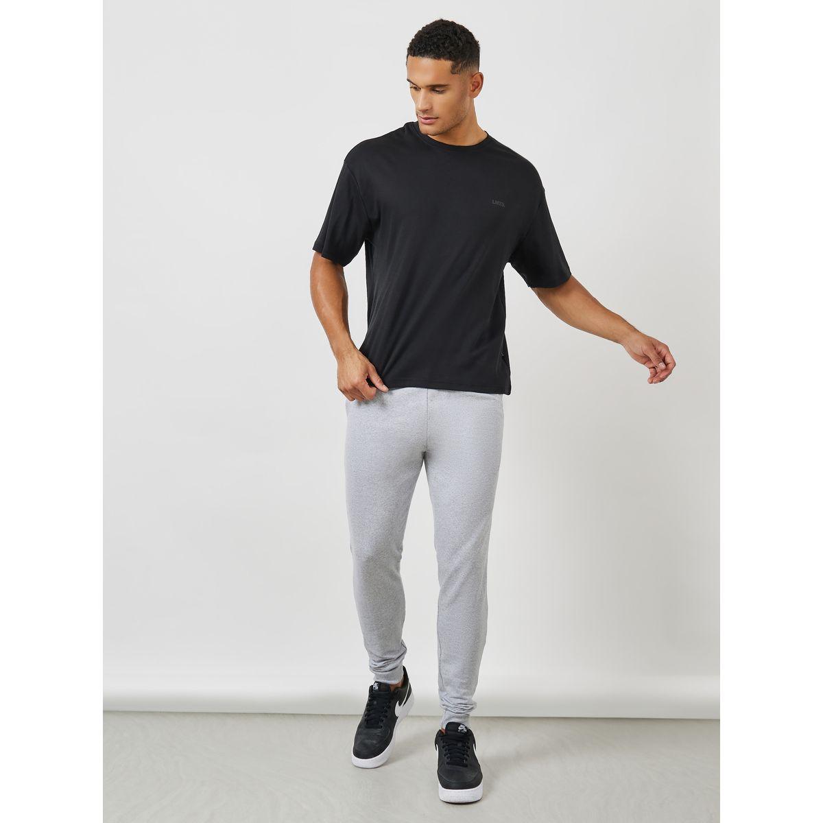 جوغر بقصة سليم فت مع جيوب-men-clothing-bottoms-joggers-image-2