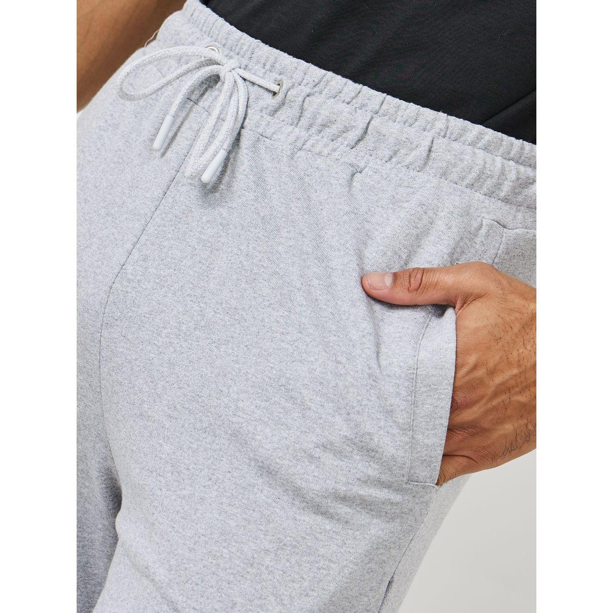جوغر بقصة سليم فت مع جيوب-men-clothing-bottoms-joggers-image-3