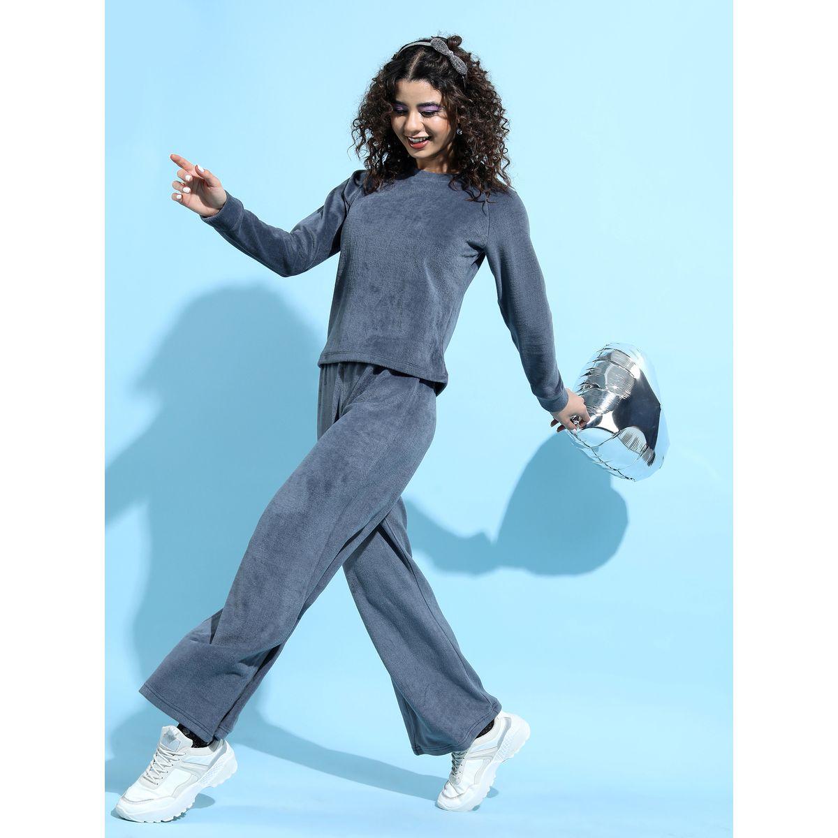 Tokyo Talkies X Styli Regular Fit Velvet Look Sweatshirt-women-winterwear-hoodiesandsweatshirts-sweatshirts-image-2