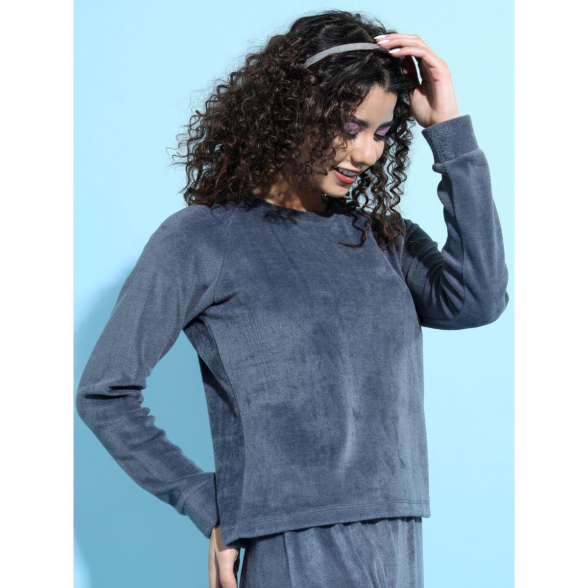 Tokyo Talkies X Styli Regular Fit Velvet Look Sweatshirt-women-winterwear-hoodiesandsweatshirts-sweatshirts-image-7