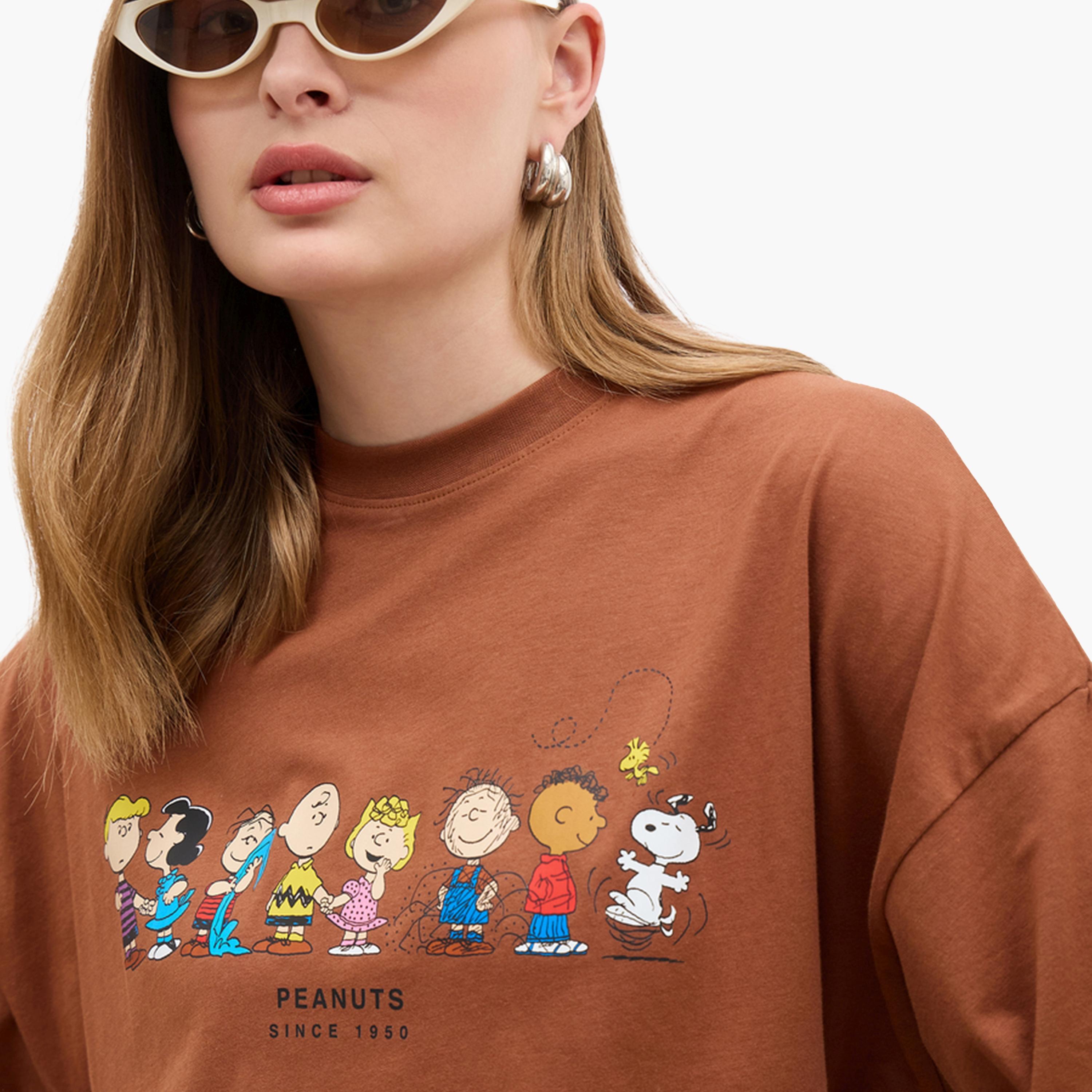 Styli Graphic Print Short Sleeve Oversized T-Shirt-women-clothing-tshirts-image-4