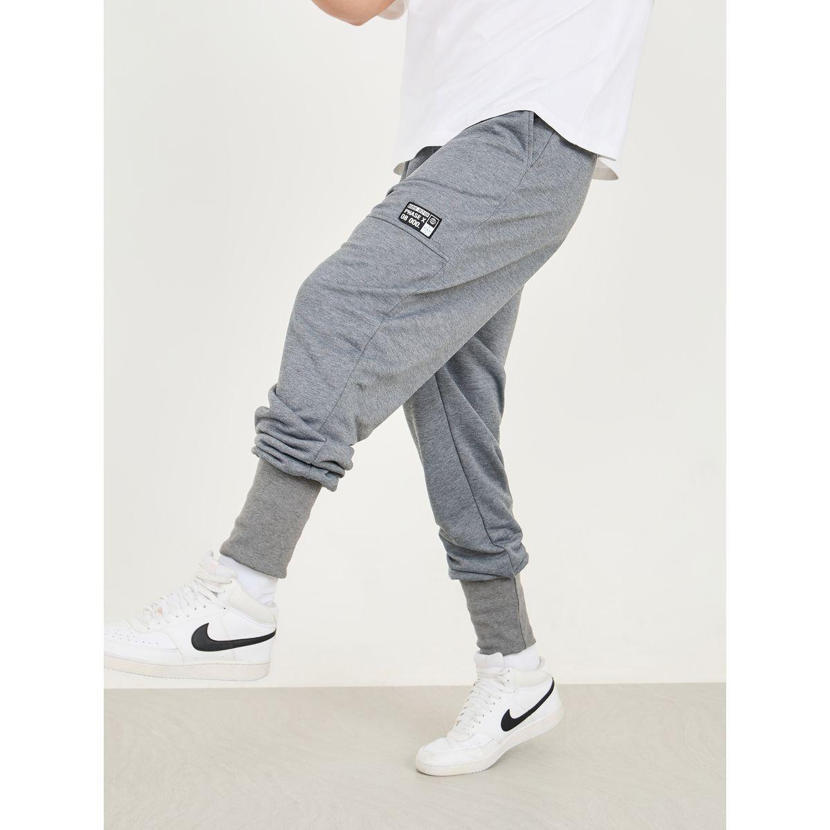 جوغر ميلانج مزين بشارة مع حواف بأساور-men-clothing-bottoms-joggers-image-3