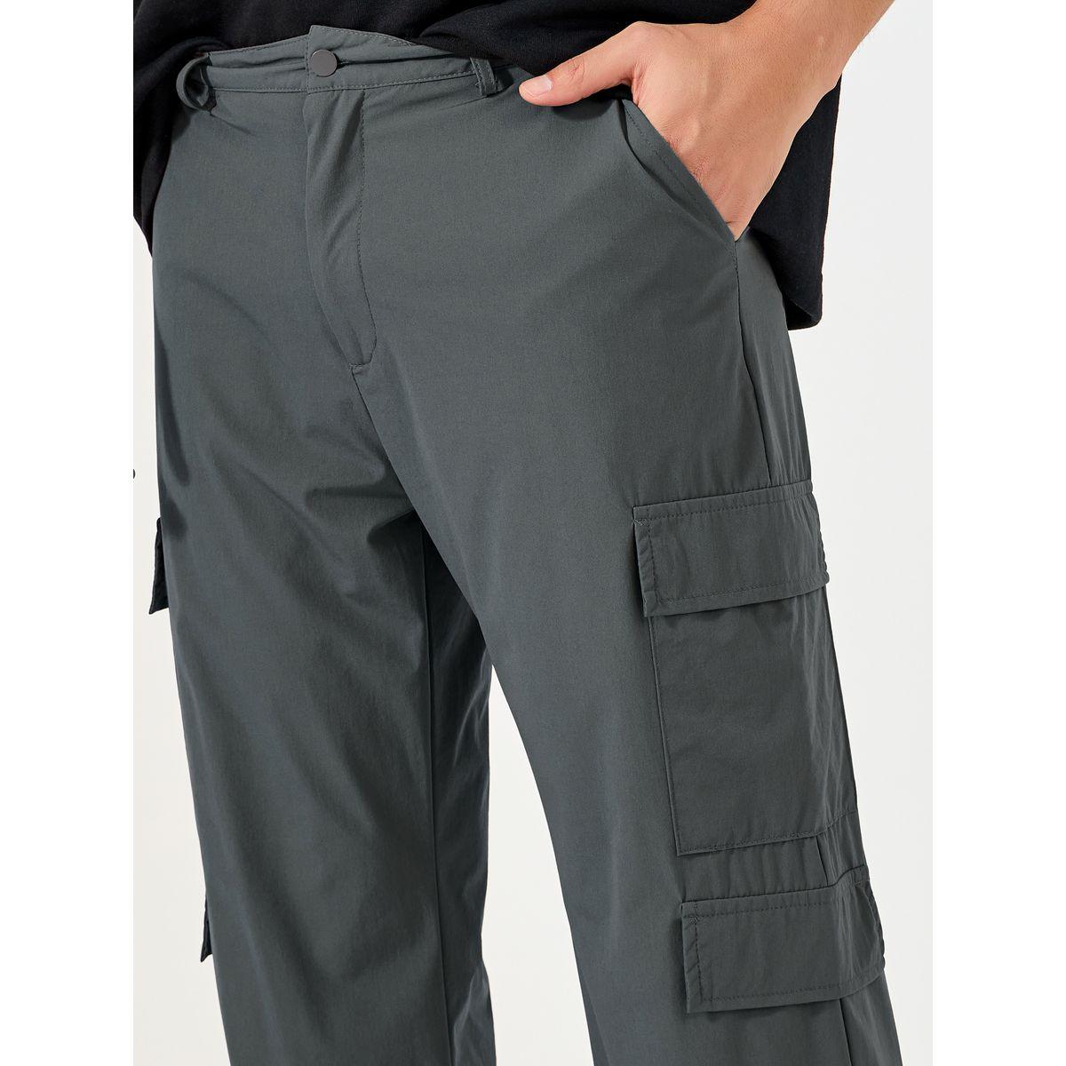 بنطال بقصة مريحة وجيوب كارجو-men-clothing-bottoms-trousersandchinos-trousers-image-3