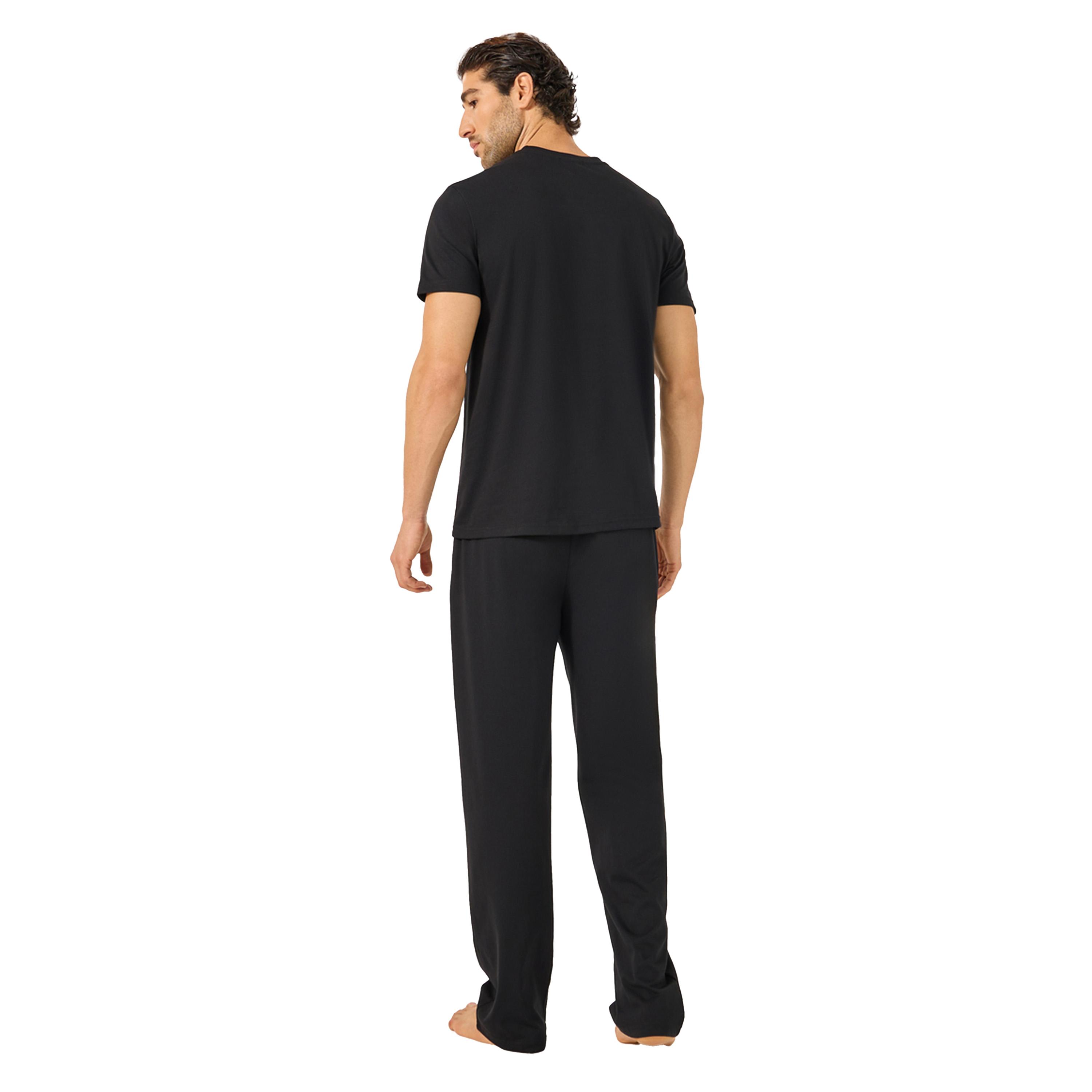 ستايلي -  طقم تي شيرت بياقة دائرية وقميص بيجاما مطبوع عليه شعار ستايلي-men-clothing-nightwear-sets-image-5