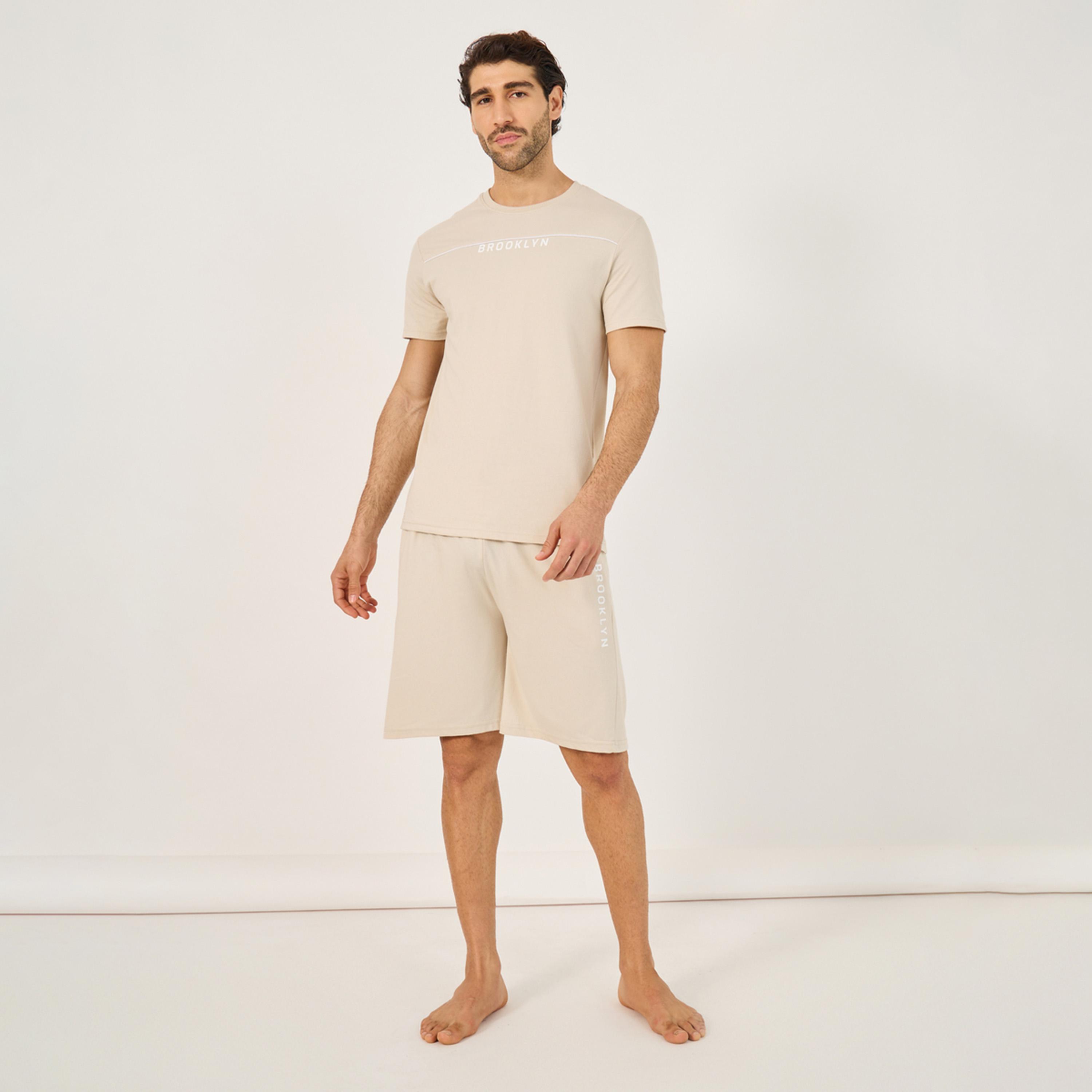 ستايلي - أنوايند طقم بيجامة مكون من تي شيرت وشورت مطبوع عليه شعار-men-clothing-nightwear-sets-image-1