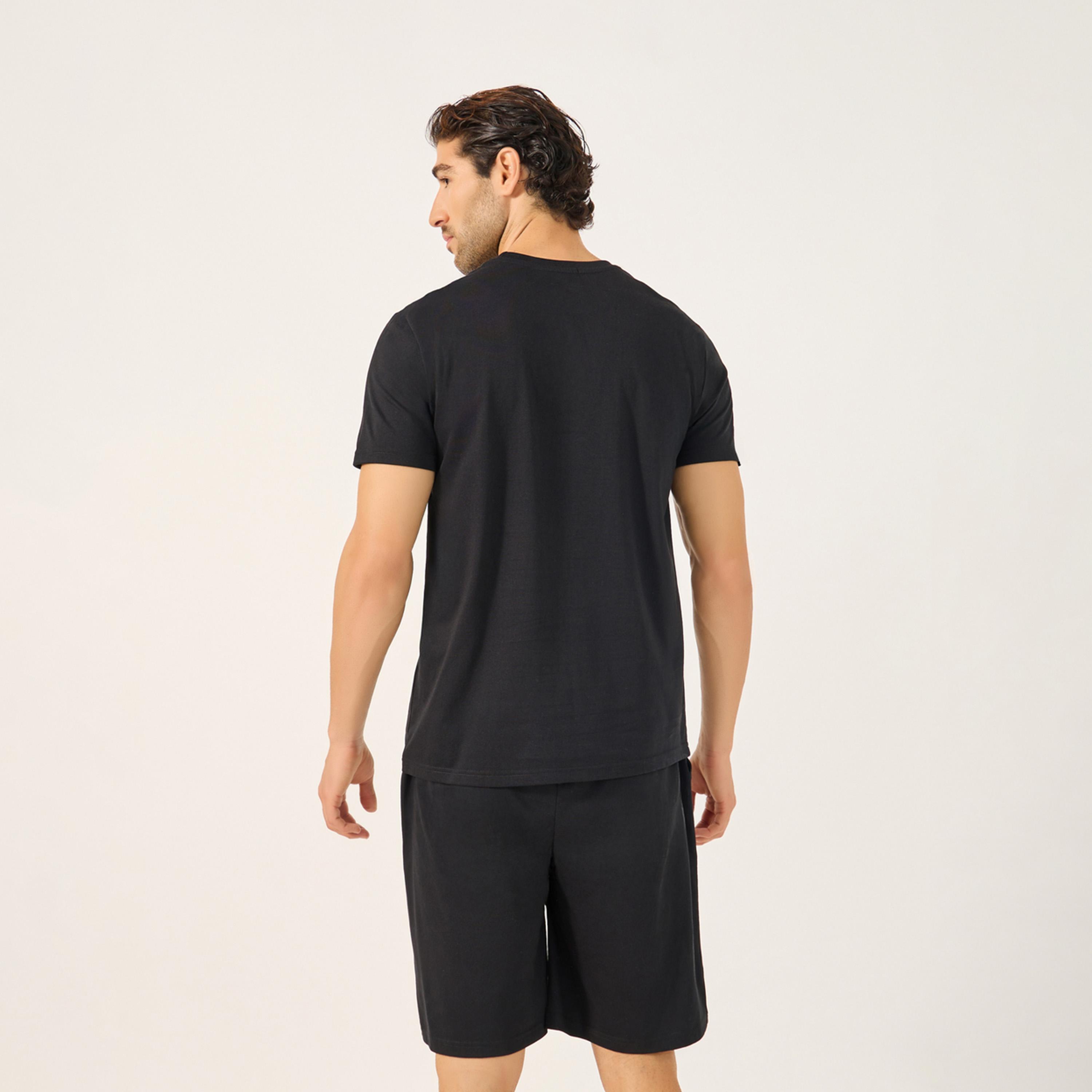 ستايلي - أنوايند طقم تي شيرت بطبعة شعار مع شورت بيجامة-men-clothing-nightwear-sets-image-5