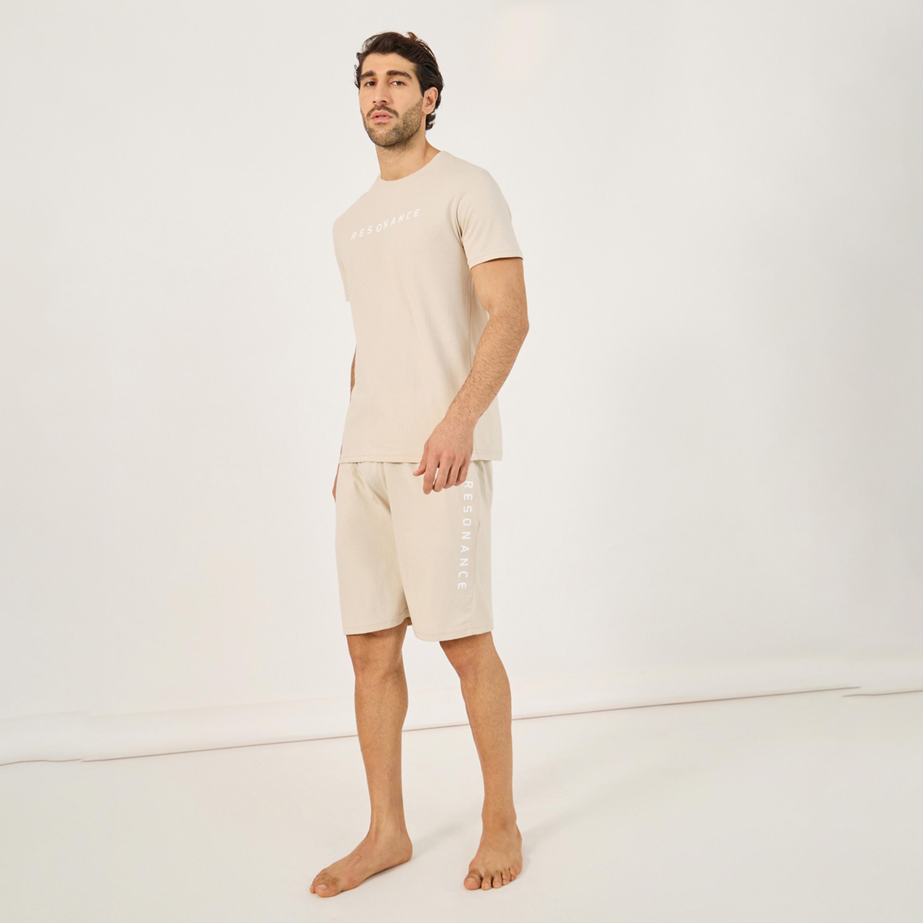 ستايلي - أنوايند طقم تي شيرت بطبعة شعار مع شورت بيجامة-men-clothing-nightwear-sets-image-1