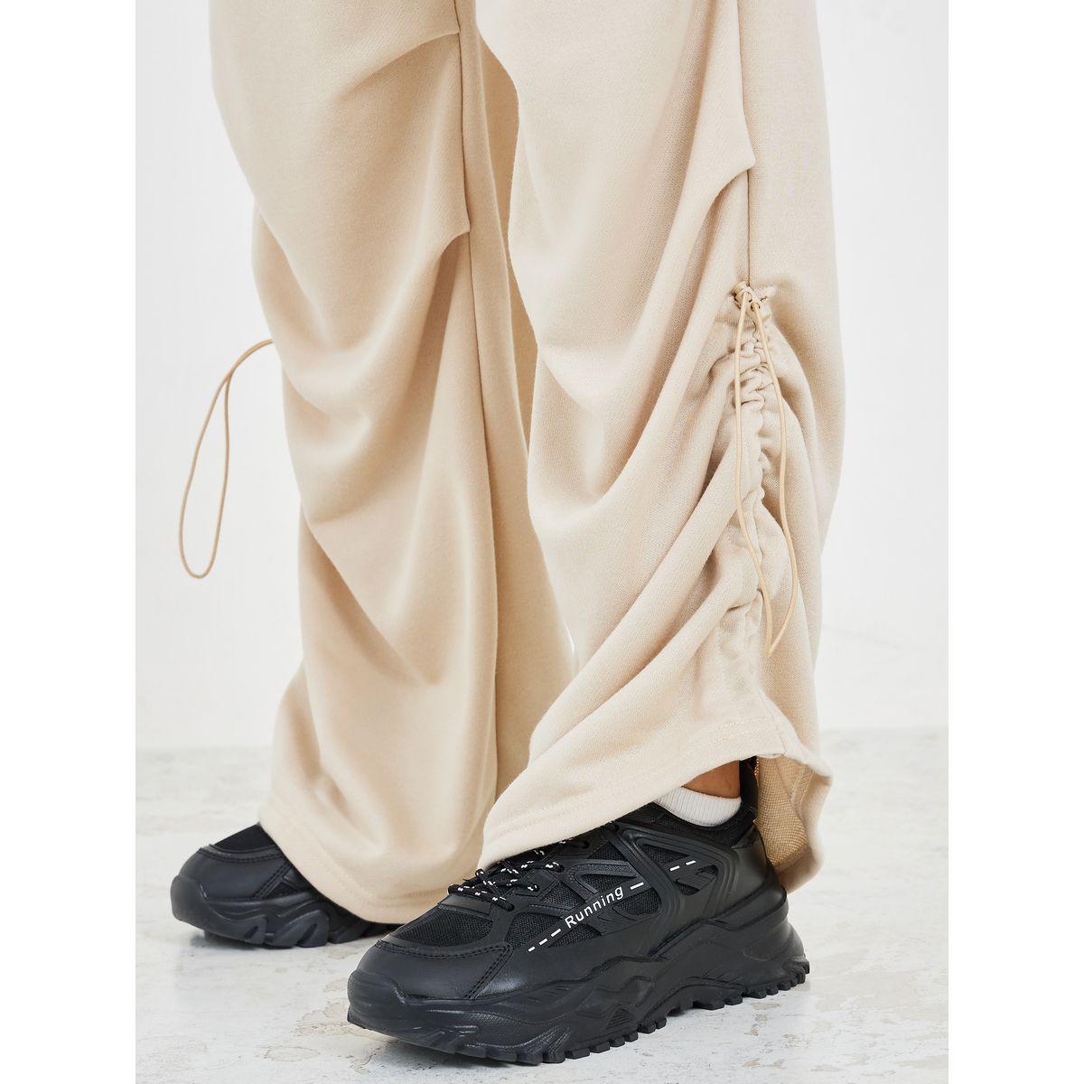 جوغر بقصة مريحة وتفاصيل مزمومة-women-clothing-bottoms-joggers-image-4